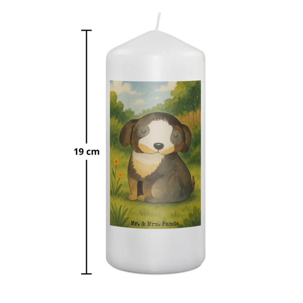 Kerze Hund Entspannen Design Gedenkkerze, Fair-Trade-Kerze, Tischkerze, Kerze Für Firmung, Kerze Mit Namensgravur, Kerze Mit Spruch, Votivkerze, Kerze Für Ostern, Kerze Ohne Duft, Kerze Für Hochzeit, Bio-Kerze, Dinnerkerze, Grabkerze, Stumpenkerzen-Set, Kerze, Kerze Mit Prägung, Kerze Für Taufe, Glas-Kerze, Kerze Mit Fotoeinleger, Laternenkerze, Stearin­kerze, Streukerze, Kerze Mit Gravur, Duftkerze, Kerze Für Advent, Kerze Für Weihnachten, Trauerkerze, Stabkerze, Handgemachte Kerze, Kerze Für Kommunion, Handgegossene Kerze, Sojawachskerze, Kerze Mit Motiv, Outdoor-Kerze, Stumpenkerze, Dinnerkerzenpaar, Kerze Als Gastgeschenk, Tafelkerze, Metall-Kerze, Kerze Für Geburtstag, Blockkerze, Grablicht, Andachtskerze, Teelicht, Gartenkerze, Kerze Mit Duft, Hund, Hundemotiv, Haustier, Hunderasse, Tierliebhaber, Hundebesitzer, Sprüche, Liebe, Hundeglück, schwarzer Hund, Hundeliebe