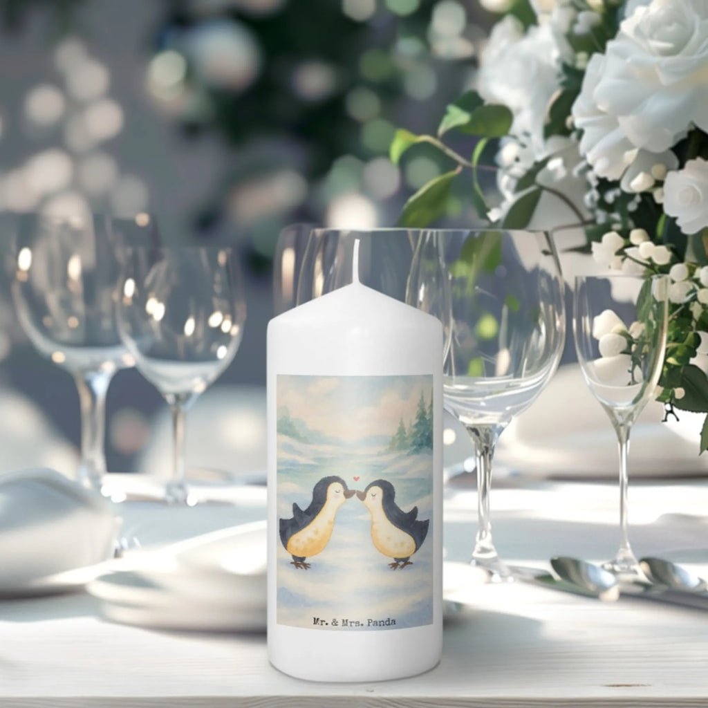 Kerze Pinguin Liebe Design Andachtskerze, Kerze Für Kommunion, Stumpenkerze, Grablicht, Stabkerze, Kerze Mit Spruch, Kerze Mit Motiv, Gartenkerze, Handgemachte Kerze, Metall-Kerze, Kerze Mit Namensgravur, Trauerkerze, Dinnerkerzenpaar, Kerze Mit Prägung, Teelicht, Kerze Für Weihnachten, Fair-Trade-Kerze, Votivkerze, Kerze Für Geburtstag, Kerze Mit Gravur, Dinnerkerze, Tischkerze, Stumpenkerzen-Set, Kerze, Kerze Mit Duft, Outdoor-Kerze, Kerze Ohne Duft, Gedenkkerze, Kerze Als Gastgeschenk, Kerze Für Firmung, Kerze Für Taufe, Tafelkerze, Streukerze, Kerze Für Advent, Grabkerze, Handgegossene Kerze, Duftkerze, Stearin­kerze, Kerze Mit Fotoeinleger, Bio-Kerze, Blockkerze, Laternenkerze, Kerze Für Hochzeit, Kerze Für Ostern, Sojawachskerze, Glas-Kerze, Liebe, Partner, Freund, Freundin, Ehemann, Ehefrau, Heiraten, Verlobung, Heiratsantrag, Liebesgeschenk, Jahrestag, Hocheitstag, Geschenkidee, Geschenk Hochzeitstag, Pinguin Liebe, Pinguin, Pinguinpaar, Pinguin Paar, Hochzeitstag, Verlobter, Geschenk Freundin, Geschenk Freund, Pinguine, Liebesbeweis, Hochzeit, Paar, Pärchen. Liebespaar, Verlobte, Love, Gastgeschenk, Liebesspruch