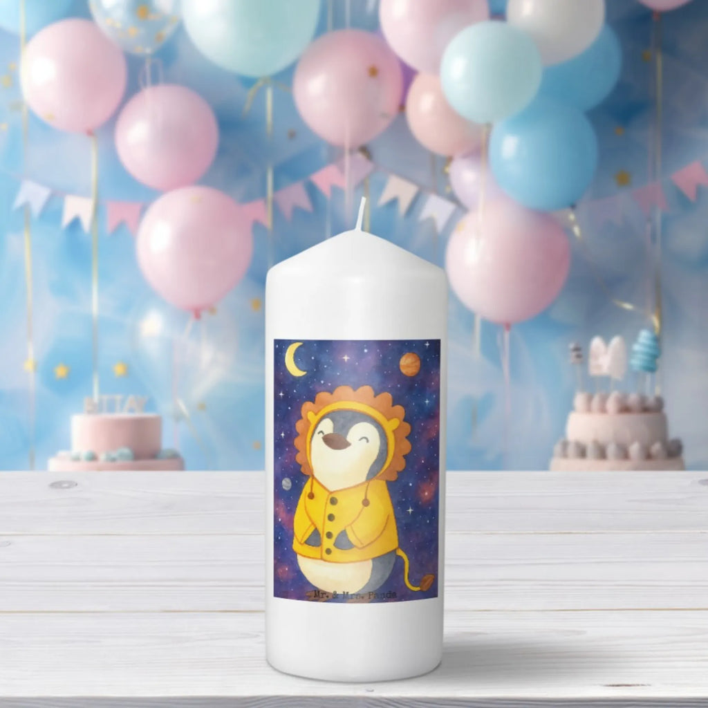 Kerze Löwe Astrologie Design Bio-Kerze, Kerze Mit Fotoeinleger, Fair-Trade-Kerze, Andachtskerze, Kerze Für Hochzeit, Stumpenkerze, Laternenkerze, Gartenkerze, Kerze Mit Gravur, Kerze Für Weihnachten, Grabkerze, Kerze Für Kommunion, Handgemachte Kerze, Handgegossene Kerze, Glas-Kerze, Kerze Für Geburtstag, Kerze Ohne Duft, Kerze Mit Spruch, Stumpenkerzen-Set, Streukerze, Teelicht, Stabkerze, Kerze Mit Namensgravur, Kerze Für Ostern, Dinnerkerze, Sojawachskerze, Kerze Mit Prägung, Outdoor-Kerze, Kerze Für Advent, Trauerkerze, Dinnerkerzenpaar, Kerze Für Taufe, Tafelkerze, Gedenkkerze, Kerze, Duftkerze, Blockkerze, Metall-Kerze, Stearin­kerze, Kerze Für Firmung, Kerze Als Gastgeschenk, Tischkerze, Kerze Mit Duft, Kerze Mit Motiv, Votivkerze, Grablicht, Tierkreiszeichen, Sternzeichen, Horoskop, Astrologie, Aszendent, Geburtstagsgeschenk, Geschenkidee zum Geburtstag, Sternzeichen Löwe, Löwe