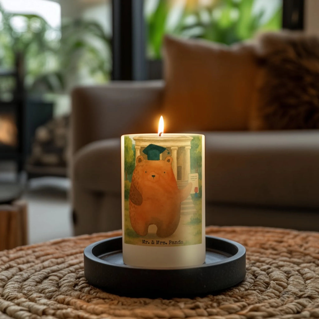 Kerze Bär Prüfung Design Kerze Für Taufe, Blockkerze, Stabkerze, Metall-Kerze, Stumpenkerze, Kerze Mit Gravur, Kerze Für Ostern, Tischkerze, Kerze Mit Prägung, Sojawachskerze, Bio-Kerze, Tafelkerze, Stearin­kerze, Kerze, Andachtskerze, Duftkerze, Votivkerze, Teelicht, Gartenkerze, Fair-Trade-Kerze, Kerze Mit Spruch, Glas-Kerze, Kerze Für Hochzeit, Kerze Als Gastgeschenk, Grabkerze, Stumpenkerzen-Set, Laternenkerze, Kerze Für Weihnachten, Kerze Für Firmung, Kerze Mit Duft, Kerze Für Geburtstag, Kerze Mit Motiv, Grablicht, Streukerze, Kerze Mit Fotoeinleger, Kerze Für Advent, Dinnerkerzenpaar, Handgemachte Kerze, Gedenkkerze, Kerze Für Kommunion, Dinnerkerze, Handgegossene Kerze, Kerze Mit Namensgravur, Kerze Ohne Duft, Trauerkerze, Outdoor-Kerze, Bär, Teddy, Teddybär, Zeugnis, Prüfungen, Abschluss, Abschlusszeugnis, Abitur, Prüfung bestanden