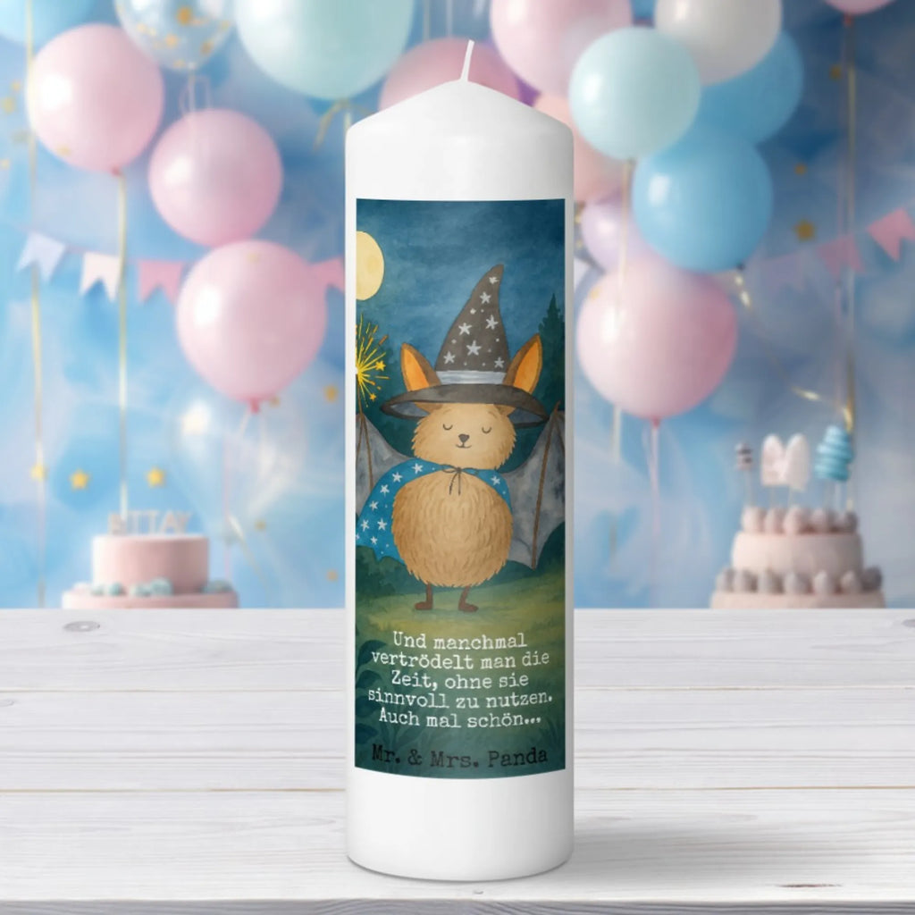Kerze Fledermaus Zauberer Design Stumpenkerze, Kerze Mit Spruch, Metall-Kerze, Handgemachte Kerze, Kerze Für Firmung, Kerze Für Geburtstag, Kerze Für Taufe, Bio-Kerze, Streukerze, Kerze Für Ostern, Grabkerze, Dinnerkerzenpaar, Kerze Mit Namensgravur, Dinnerkerze, Votivkerze, Gedenkkerze, Stabkerze, Kerze, Duftkerze, Kerze Für Kommunion, Tafelkerze, Kerze Für Weihnachten, Laternenkerze, Fair-Trade-Kerze, Outdoor-Kerze, Kerze Mit Motiv, Grablicht, Glas-Kerze, Kerze Mit Prägung, Teelicht, Andachtskerze, Blockkerze, Kerze Für Hochzeit, Kerze Mit Gravur, Handgegossene Kerze, Sojawachskerze, Kerze Mit Fotoeinleger, Kerze Für Advent, Trauerkerze, Kerze Als Gastgeschenk, Stearin­kerze, Tischkerze, Kerze Mit Duft, Gartenkerze, Kerze Ohne Duft, Stumpenkerzen-Set, Tiermotive, Gute Laune, lustige Sprüche, Tiere, reinsteigern, Fledermaus, Frauen, Zauberer, Fledermäuse, Magier