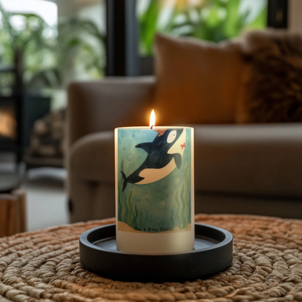 Kerze Orca Zylinder Design Andachtskerze, Dinnerkerzenpaar, Kerze Mit Motiv, Kerze Für Firmung, Stumpenkerzen-Set, Sojawachskerze, Kerze Mit Prägung, Gartenkerze, Kerze Für Geburtstag, Fair-Trade-Kerze, Laternenkerze, Kerze Mit Duft, Grablicht, Streukerze, Kerze, Kerze Mit Namensgravur, Kerze Mit Fotoeinleger, Tafelkerze, Trauerkerze, Blockkerze, Metall-Kerze, Kerze Für Ostern, Kerze Als Gastgeschenk, Gedenkkerze, Stabkerze, Outdoor-Kerze, Teelicht, Kerze Für Hochzeit, Kerze Für Kommunion, Bio-Kerze, Kerze Mit Gravur, Handgegossene Kerze, Handgemachte Kerze, Kerze Für Weihnachten, Kerze Ohne Duft, Tischkerze, Kerze Für Advent, Stumpenkerze, Stearin­kerze, Kerze Mit Spruch, Dinnerkerze, Votivkerze, Duftkerze, Glas-Kerze, Grabkerze, Kerze Für Taufe, Meerestiere, Meer, Urlaub, Konfetti, Feier, Geburtstag, Fest, Glitter, Fete, Orca, Glitzer, Narwal, Glückwunsch