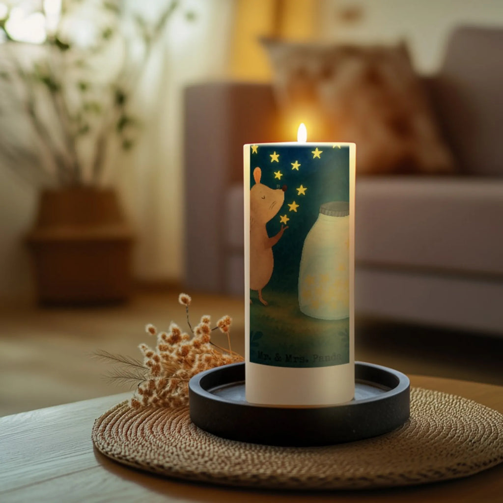 Kerze Maus Sterne Design Andachtskerze, Kerze Mit Gravur, Kerze Für Weihnachten, Kerze Mit Motiv, Gartenkerze, Metall-Kerze, Blockkerze, Kerze, Tischkerze, Kerze Für Geburtstag, Gedenkkerze, Kerze Für Taufe, Tafelkerze, Laternenkerze, Kerze Mit Fotoeinleger, Handgemachte Kerze, Streukerze, Dinnerkerzenpaar, Grabkerze, Stumpenkerze, Bio-Kerze, Kerze Für Hochzeit, Fair-Trade-Kerze, Trauerkerze, Dinnerkerze, Votivkerze, Kerze Mit Spruch, Kerze Für Kommunion, Stearin­kerze, Kerze Für Advent, Grablicht, Teelicht, Kerze Für Firmung, Kerze Mit Prägung, Kerze Ohne Duft, Stumpenkerzen-Set, Kerze Mit Duft, Kerze Als Gastgeschenk, Kerze Für Ostern, Outdoor-Kerze, Glas-Kerze, Handgegossene Kerze, Stabkerze, Kerze Mit Namensgravur, Duftkerze, Sojawachskerze, Tiermotive, Gute Laune, lustige Sprüche, Tiere, Schwangerschaft, Sterne, Hoffnung, Träume, Taufe, Geburtstag, Wunsch, Kindergeburtstag, Taufgeschenk, Kind, erstes Kind, Maus, Geburt