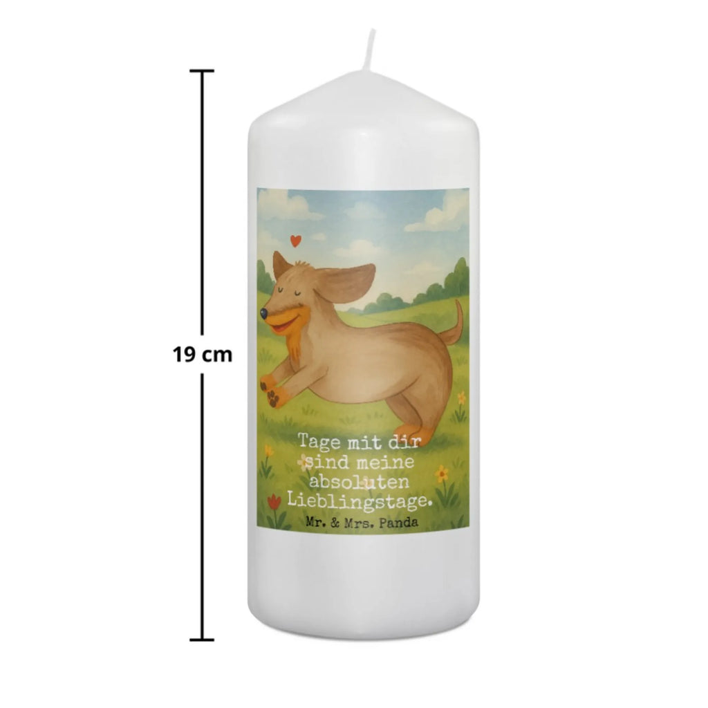 Kerze Hund Dackel Design Dinnerkerze, Kerze Mit Spruch, Sojawachskerze, Gedenkkerze, Kerze Für Advent, Kerze Für Firmung, Fair-Trade-Kerze, Kerze Mit Gravur, Kerze Mit Duft, Grablicht, Laternenkerze, Kerze, Metall-Kerze, Kerze Ohne Duft, Kerze Für Ostern, Blockkerze, Handgemachte Kerze, Votivkerze, Teelicht, Kerze Mit Motiv, Stumpenkerzen-Set, Tischkerze, Gartenkerze, Glas-Kerze, Kerze Als Gastgeschenk, Kerze Für Geburtstag, Kerze Für Weihnachten, Kerze Mit Fotoeinleger, Kerze Für Kommunion, Outdoor-Kerze, Tafelkerze, Dinnerkerzenpaar, Kerze Für Hochzeit, Andachtskerze, Handgegossene Kerze, Stumpenkerze, Stabkerze, Kerze Mit Namensgravur, Duftkerze, Kerze Für Taufe, Streukerze, Grabkerze, Trauerkerze, Bio-Kerze, Kerze Mit Prägung, Stearin­kerze, Hund, Hundemotiv, Haustier, Hunderasse, Tierliebhaber, Hundebesitzer, Sprüche, Dachshund, happy dog, Hunde, Dackel