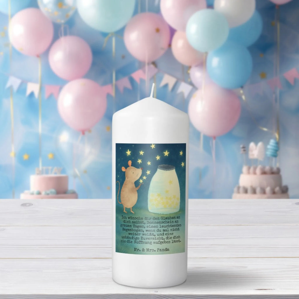 Kerze Maus Sterne Design Andachtskerze, Kerze Mit Gravur, Kerze Für Weihnachten, Kerze Mit Motiv, Gartenkerze, Metall-Kerze, Blockkerze, Kerze, Tischkerze, Kerze Für Geburtstag, Gedenkkerze, Kerze Für Taufe, Tafelkerze, Laternenkerze, Kerze Mit Fotoeinleger, Handgemachte Kerze, Streukerze, Dinnerkerzenpaar, Grabkerze, Stumpenkerze, Bio-Kerze, Kerze Für Hochzeit, Fair-Trade-Kerze, Trauerkerze, Dinnerkerze, Votivkerze, Kerze Mit Spruch, Kerze Für Kommunion, Stearin­kerze, Kerze Für Advent, Grablicht, Teelicht, Kerze Für Firmung, Kerze Mit Prägung, Kerze Ohne Duft, Stumpenkerzen-Set, Kerze Mit Duft, Kerze Als Gastgeschenk, Kerze Für Ostern, Outdoor-Kerze, Glas-Kerze, Handgegossene Kerze, Stabkerze, Kerze Mit Namensgravur, Duftkerze, Sojawachskerze, Tiermotive, Gute Laune, lustige Sprüche, Tiere, Schwangerschaft, Sterne, Hoffnung, Träume, Taufe, Geburtstag, Wunsch, Kindergeburtstag, Taufgeschenk, Kind, erstes Kind, Maus, Geburt