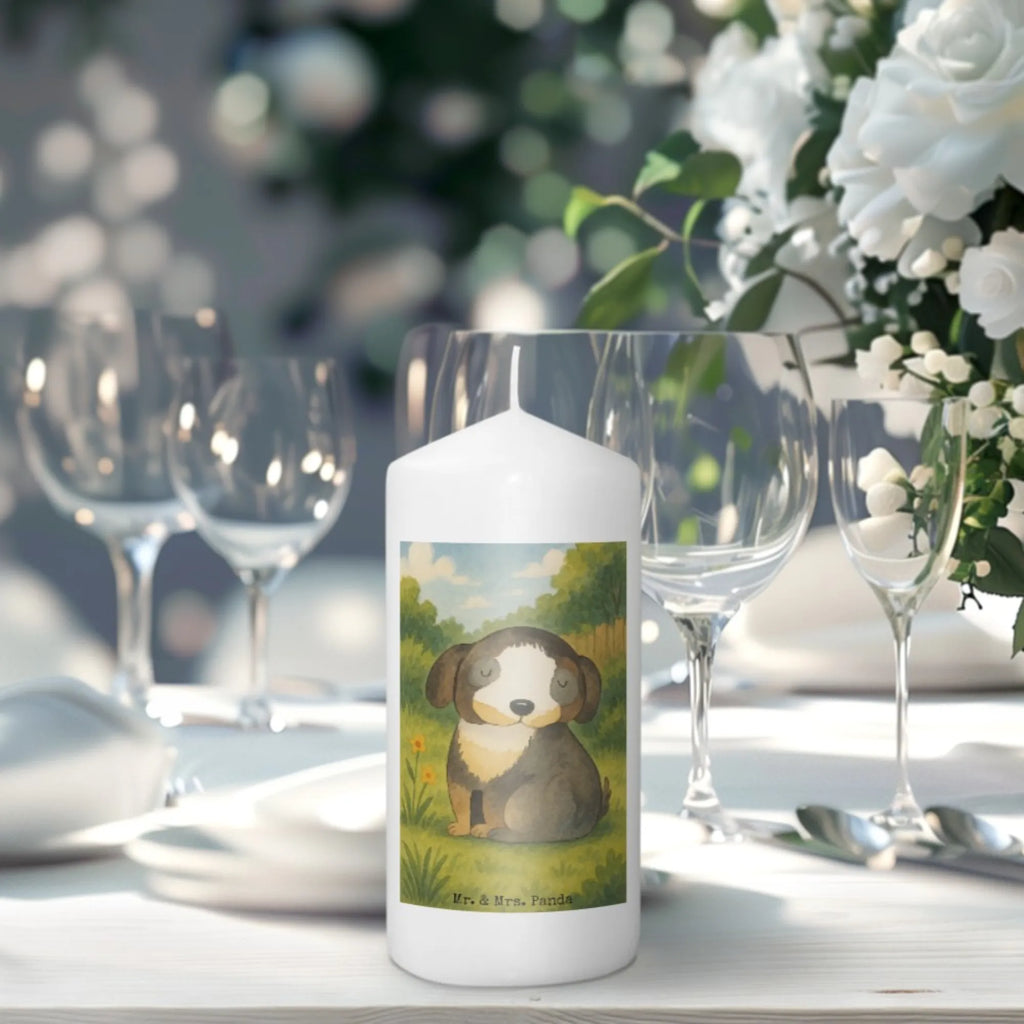 Kerze Hund Entspannen Design Gedenkkerze, Fair-Trade-Kerze, Tischkerze, Kerze Für Firmung, Kerze Mit Namensgravur, Kerze Mit Spruch, Votivkerze, Kerze Für Ostern, Kerze Ohne Duft, Kerze Für Hochzeit, Bio-Kerze, Dinnerkerze, Grabkerze, Stumpenkerzen-Set, Kerze, Kerze Mit Prägung, Kerze Für Taufe, Glas-Kerze, Kerze Mit Fotoeinleger, Laternenkerze, Stearin­kerze, Streukerze, Kerze Mit Gravur, Duftkerze, Kerze Für Advent, Kerze Für Weihnachten, Trauerkerze, Stabkerze, Handgemachte Kerze, Kerze Für Kommunion, Handgegossene Kerze, Sojawachskerze, Kerze Mit Motiv, Outdoor-Kerze, Stumpenkerze, Dinnerkerzenpaar, Kerze Als Gastgeschenk, Tafelkerze, Metall-Kerze, Kerze Für Geburtstag, Blockkerze, Grablicht, Andachtskerze, Teelicht, Gartenkerze, Kerze Mit Duft, Hund, Hundemotiv, Haustier, Hunderasse, Tierliebhaber, Hundebesitzer, Sprüche, Liebe, Hundeglück, schwarzer Hund, Hundeliebe
