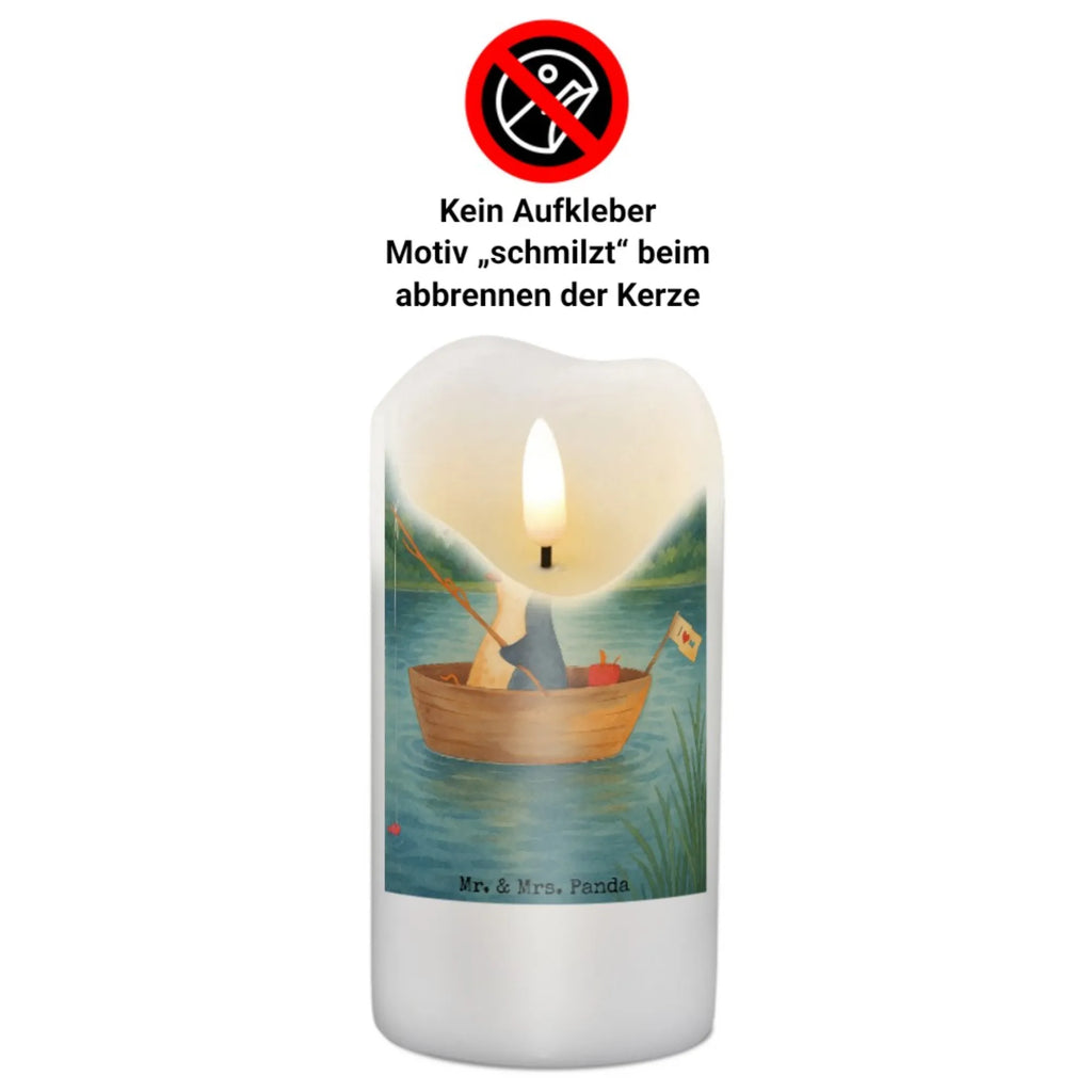 Kerze Pinguin Angelboot Design Handgemachte Kerze, Kerze Mit Prägung, Grabkerze, Kerze Für Firmung, Blockkerze, Gedenkkerze, Gartenkerze, Kerze Für Ostern, Stearin­kerze, Kerze Mit Gravur, Stumpenkerzen-Set, Trauerkerze, Kerze Für Taufe, Laternenkerze, Bio-Kerze, Stumpenkerze, Streukerze, Sojawachskerze, Stabkerze, Kerze Mit Fotoeinleger, Kerze Für Advent, Kerze Für Geburtstag, Votivkerze, Outdoor-Kerze, Tafelkerze, Kerze Mit Namensgravur, Tischkerze, Kerze Mit Duft, Dinnerkerze, Kerze Mit Spruch, Dinnerkerzenpaar, Kerze Für Hochzeit, Handgegossene Kerze, Andachtskerze, Kerze Als Gastgeschenk, Kerze Für Weihnachten, Kerze Ohne Duft, Kerze Für Kommunion, Grablicht, Glas-Kerze, Duftkerze, Teelicht, Kerze Mit Motiv, Metall-Kerze, Fair-Trade-Kerze, Kerze, Pinguin, Angeln, Trennung, Scheidung, Boot, Leben, Motivation, Neustart, Pinguine, Angelboot, Neuanfang, Geschenkidee Liebeskummer, Lebenslust, genießen