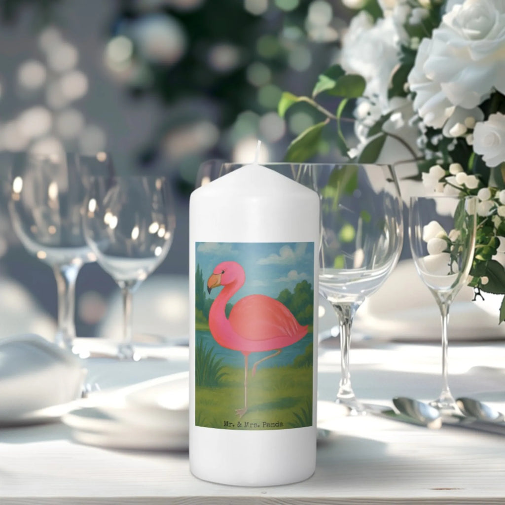 Kerze Flamingo Classic Design Kerze, Andachtskerze, Kerze Ohne Duft, Votivkerze, Stabkerze, Duftkerze, Teelicht, Tischkerze, Metall-Kerze, Kerze Für Ostern, Gedenkkerze, Streukerze, Kerze Für Geburtstag, Handgegossene Kerze, Kerze Für Kommunion, Kerze Mit Gravur, Sojawachskerze, Glas-Kerze, Kerze Mit Duft, Kerze Mit Motiv, Kerze Für Taufe, Kerze Mit Fotoeinleger, Trauerkerze, Bio-Kerze, Kerze Mit Spruch, Outdoor-Kerze, Laternenkerze, Dinnerkerzenpaar, Blockkerze, Kerze Für Firmung, Fair-Trade-Kerze, Tafelkerze, Dinnerkerze, Kerze Als Gastgeschenk, Handgemachte Kerze, Stearin­kerze, Stumpenkerze, Kerze Mit Namensgravur, Stumpenkerzen-Set, Grabkerze, Grablicht, Kerze Für Weihnachten, Gartenkerze, Kerze Für Advent, Kerze Mit Prägung, Kerze Für Hochzeit, Flamingo, Sohn, Selbstliebe, Freundin, Spruch, für mich, ich, Einzigartig, Tochter, Stolz, Geschwister, Freundinnen, Außenseiter