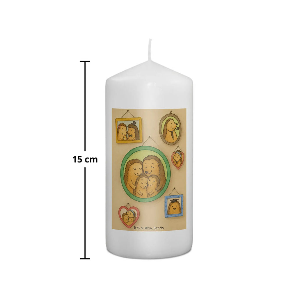 Kerze Igel Familie Design Kerze Mit Namensgravur, Kerze Ohne Duft, Kerze Mit Duft, Stumpenkerze, Votivkerze, Metall-Kerze, Teelicht, Tischkerze, Tafelkerze, Kerze Mit Fotoeinleger, Kerze Mit Spruch, Bio-Kerze, Handgegossene Kerze, Kerze Für Firmung, Dinnerkerzenpaar, Andachtskerze, Grabkerze, Gartenkerze, Glas-Kerze, Kerze Für Weihnachten, Kerze Für Ostern, Kerze Für Advent, Stumpenkerzen-Set, Blockkerze, Streukerze, Kerze Mit Motiv, Kerze Mit Prägung, Outdoor-Kerze, Kerze Für Kommunion, Kerze Mit Gravur, Kerze Für Geburtstag, Fair-Trade-Kerze, Kerze Für Hochzeit, Laternenkerze, Stabkerze, Sojawachskerze, Duftkerze, Handgemachte Kerze, Kerze, Trauerkerze, Kerze Für Taufe, Stearin­kerze, Kerze Als Gastgeschenk, Grablicht, Dinnerkerze, Gedenkkerze, Familie, Vatertag, Muttertag, Bruder, Schwester, Mama, Papa, Oma, Opa, Zusammenhalt, Bilder, Glück, Igel, Liebe