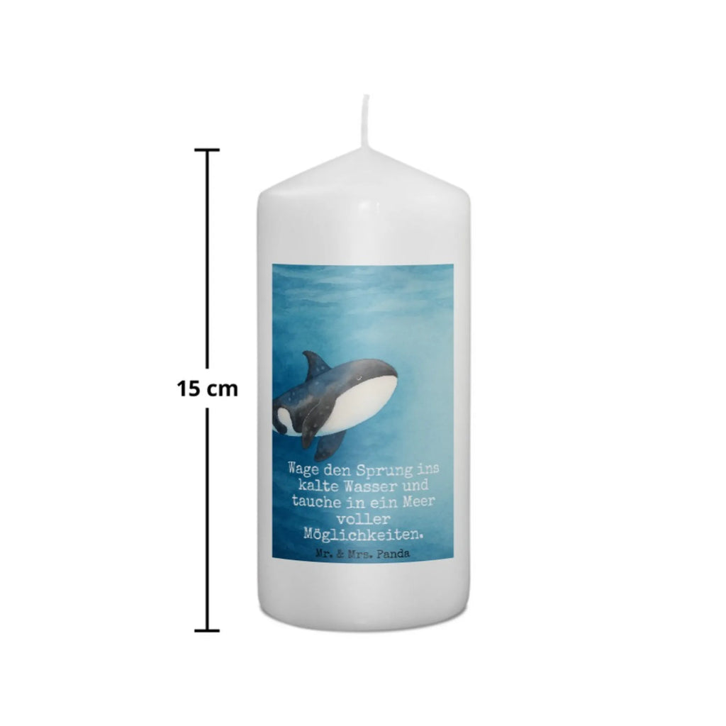 Kerze Orca Design Stearin­kerze, Stumpenkerze, Kerze Für Taufe, Stabkerze, Grabkerze, Kerze Mit Spruch, Streukerze, Kerze Für Firmung, Kerze Mit Fotoeinleger, Kerze Für Kommunion, Andachtskerze, Teelicht, Outdoor-Kerze, Kerze Für Geburtstag, Gartenkerze, Fair-Trade-Kerze, Kerze Ohne Duft, Kerze Für Weihnachten, Kerze Mit Prägung, Kerze Mit Namensgravur, Sojawachskerze, Handgemachte Kerze, Stumpenkerzen-Set, Kerze Für Hochzeit, Dinnerkerze, Dinnerkerzenpaar, Grablicht, Blockkerze, Laternenkerze, Tafelkerze, Kerze Für Ostern, Kerze, Votivkerze, Kerze Mit Gravur, Kerze Für Advent, Kerze Mit Motiv, Trauerkerze, Kerze Mit Duft, Handgegossene Kerze, Kerze Als Gastgeschenk, Duftkerze, Metall-Kerze, Tischkerze, Gedenkkerze, Glas-Kerze, Bio-Kerze, Meerestiere, Meer, Urlaub, Neustart, Selbstliebe, Startup, Motivation, Arbeit, Möglichkeiten, Orca, Wal, Killerwal, Orcas, Büro