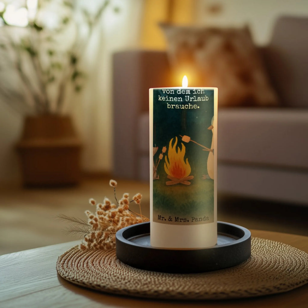 Kerze Pinguin Lagerfeuer Design Dinnerkerze, Handgegossene Kerze, Stabkerze, Kerze, Dinnerkerzenpaar, Fair-Trade-Kerze, Glas-Kerze, Outdoor-Kerze, Kerze Mit Motiv, Kerze Mit Namensgravur, Laternenkerze, Kerze Für Advent, Kerze Für Weihnachten, Gedenkkerze, Duftkerze, Trauerkerze, Metall-Kerze, Streukerze, Kerze Für Geburtstag, Teelicht, Gartenkerze, Blockkerze, Tafelkerze, Kerze Mit Spruch, Kerze Mit Fotoeinleger, Bio-Kerze, Votivkerze, Handgemachte Kerze, Kerze Mit Prägung, Tischkerze, Sojawachskerze, Kerze Als Gastgeschenk, Grablicht, Kerze Mit Gravur, Stearin­kerze, Andachtskerze, Kerze Für Ostern, Kerze Für Firmung, Kerze Für Taufe, Kerze Ohne Duft, Stumpenkerzen-Set, Stumpenkerze, Kerze Für Hochzeit, Grabkerze, Kerze Für Kommunion, Kerze Mit Duft, Pinguin, Pinguine, Job, Arbeit, Marshmallows, Leben, Lagerfeuer, Feuer, Büroalltag, Büro, Liebe, Motivation, Neustart, Lebensmotivation, Maus, grillen, Lebensspruch
