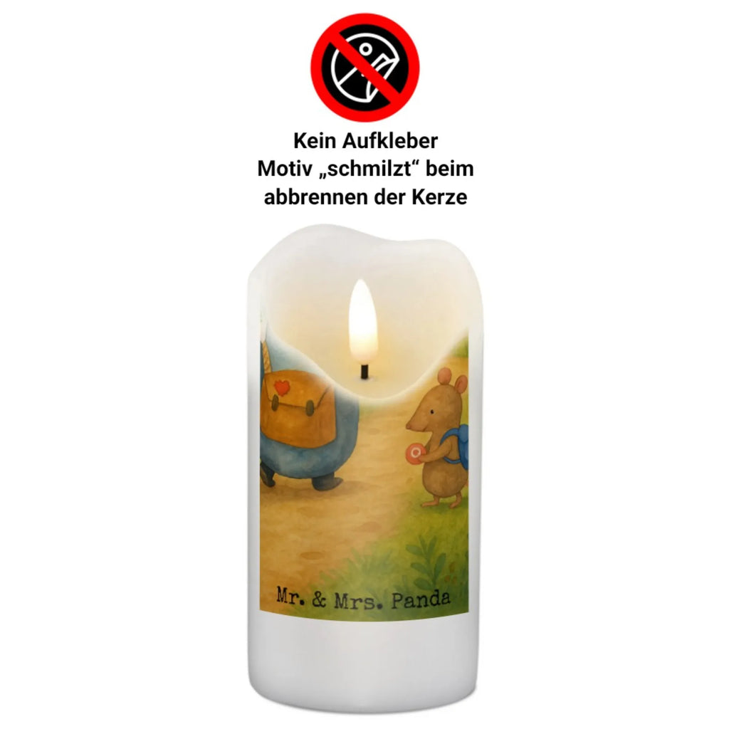 Kerze Pinguin & Maus Wanderer Design Kerze Für Weihnachten, Kerze Mit Namensgravur, Grablicht, Andachtskerze, Kerze Für Ostern, Tafelkerze, Kerze Mit Prägung, Dinnerkerze, Outdoor-Kerze, Kerze Für Geburtstag, Votivkerze, Kerze Für Advent, Teelicht, Duftkerze, Dinnerkerzenpaar, Handgegossene Kerze, Kerze Mit Motiv, Gartenkerze, Stumpenkerzen-Set, Kerze Mit Fotoeinleger, Kerze Für Kommunion, Kerze Mit Spruch, Laternenkerze, Glas-Kerze, Handgemachte Kerze, Gedenkkerze, Kerze Für Firmung, Kerze Für Taufe, Kerze Mit Duft, Kerze Ohne Duft, Bio-Kerze, Trauerkerze, Kerze Mit Gravur, Fair-Trade-Kerze, Stearin­kerze, Stabkerze, Kerze Für Hochzeit, Blockkerze, Stumpenkerze, Sojawachskerze, Streukerze, Metall-Kerze, Kerze, Kerze Als Gastgeschenk, Tischkerze, Grabkerze, Pinguin, Abenteuer, Ausflug, Abenteurer, Wanderlust, wandern, Roadtrip, Pinguine