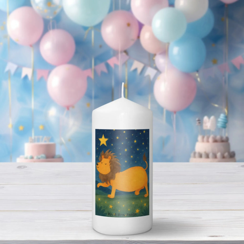 Kerze Sternzeichen Löwe Design Duftkerze, Dinnerkerzenpaar, Metall-Kerze, Streukerze, Kerze Mit Gravur, Stearin­kerze, Stumpenkerzen-Set, Votivkerze, Kerze Als Gastgeschenk, Kerze Mit Namensgravur, Handgegossene Kerze, Blockkerze, Sojawachskerze, Kerze Mit Fotoeinleger, Bio-Kerze, Kerze Mit Duft, Trauerkerze, Kerze Für Advent, Teelicht, Tafelkerze, Gedenkkerze, Kerze Für Hochzeit, Tischkerze, Kerze Für Kommunion, Dinnerkerze, Kerze Für Geburtstag, Glas-Kerze, Handgemachte Kerze, Grabkerze, Kerze Ohne Duft, Kerze, Stabkerze, Kerze Mit Spruch, Kerze Für Taufe, Kerze Für Firmung, Kerze Mit Prägung, Gartenkerze, Kerze Für Weihnachten, Fair-Trade-Kerze, Laternenkerze, Grablicht, Kerze Für Ostern, Kerze Mit Motiv, Andachtskerze, Outdoor-Kerze, Stumpenkerze, Tierkreiszeichen, Sternzeichen, Horoskop, Astrologie, Aszendent, Löwe Sternzeichen, Geschenk August, Geburtstag Juli, Geburtstag August, König der Tiere, Geschenk Juli, Löwe Geschenk