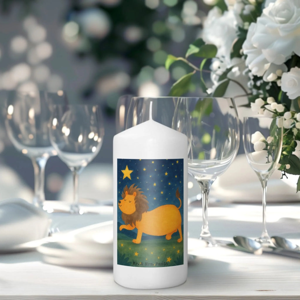 Kerze Sternzeichen Löwe Design Duftkerze, Dinnerkerzenpaar, Metall-Kerze, Streukerze, Kerze Mit Gravur, Stearin­kerze, Stumpenkerzen-Set, Votivkerze, Kerze Als Gastgeschenk, Kerze Mit Namensgravur, Handgegossene Kerze, Blockkerze, Sojawachskerze, Kerze Mit Fotoeinleger, Bio-Kerze, Kerze Mit Duft, Trauerkerze, Kerze Für Advent, Teelicht, Tafelkerze, Gedenkkerze, Kerze Für Hochzeit, Tischkerze, Kerze Für Kommunion, Dinnerkerze, Kerze Für Geburtstag, Glas-Kerze, Handgemachte Kerze, Grabkerze, Kerze Ohne Duft, Kerze, Stabkerze, Kerze Mit Spruch, Kerze Für Taufe, Kerze Für Firmung, Kerze Mit Prägung, Gartenkerze, Kerze Für Weihnachten, Fair-Trade-Kerze, Laternenkerze, Grablicht, Kerze Für Ostern, Kerze Mit Motiv, Andachtskerze, Outdoor-Kerze, Stumpenkerze, Tierkreiszeichen, Sternzeichen, Horoskop, Astrologie, Aszendent, Löwe Sternzeichen, Geschenk August, Geburtstag Juli, Geburtstag August, König der Tiere, Geschenk Juli, Löwe Geschenk