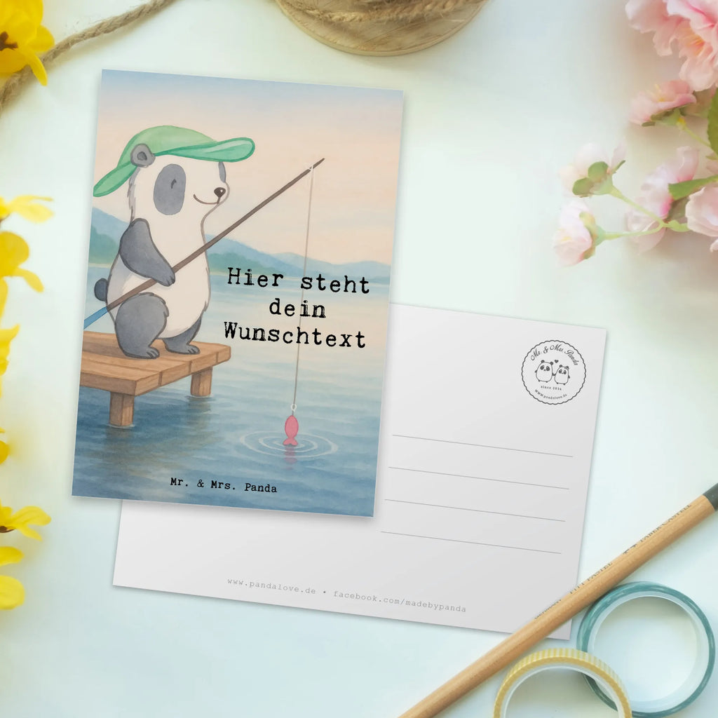 Personalisierte Postkarte Panda Angeln Design Grußkarte mit Wunschtext, Einladung mit Wunschtext, Ansichtskarte mit Namen, Geschenkkarte mit Wunschtext, Einladung mit Namen, Geschenkkarte mit Namen, Ansichtskarte mit Wunschtext, Grußkarte mit Namen, Postkarte mit Wunschtext, Karte mit Wunschtext, Karte mit Namen, Postkarte personalisierbar, Postkarte bedrucken, Postkarte mit Namen, Geschenk, Sport, Sportart, Hobby, Schenken, Danke, Dankeschön, Auszeichnung, Gewinn, Sportler, Angelverein, angeln gehen, Angler, Angelsport, Hobbyangler, angeln