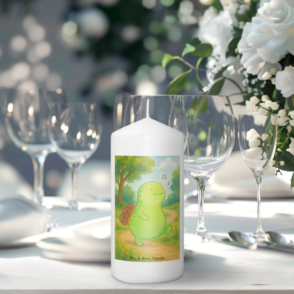 Kerze Schildkröte Pfeifen Design Stumpenkerze, Handgemachte Kerze, Kerze Für Geburtstag, Stumpenkerzen-Set, Dinnerkerzenpaar, Tischkerze, Duftkerze, Fair-Trade-Kerze, Grablicht, Andachtskerze, Kerze Mit Motiv, Laternenkerze, Kerze Für Hochzeit, Kerze Ohne Duft, Votivkerze, Kerze Mit Spruch, Outdoor-Kerze, Kerze Mit Fotoeinleger, Kerze Für Taufe, Kerze Als Gastgeschenk, Trauerkerze, Tafelkerze, Kerze Für Kommunion, Kerze Mit Gravur, Kerze Mit Duft, Handgegossene Kerze, Kerze Mit Prägung, Stearin­kerze, Kerze Mit Namensgravur, Streukerze, Dinnerkerze, Grabkerze, Stabkerze, Kerze Für Weihnachten, Gedenkkerze, Kerze, Kerze Für Ostern, Gartenkerze, Kerze Für Firmung, Teelicht, Sojawachskerze, Glas-Kerze, Blockkerze, Bio-Kerze, Metall-Kerze, Kerze Für Advent, Schildkröte, Schildi, Depression, fröhlich, Motivation, Lebensfreude, Schildkröten, Neuanfang, Glück, Trennung