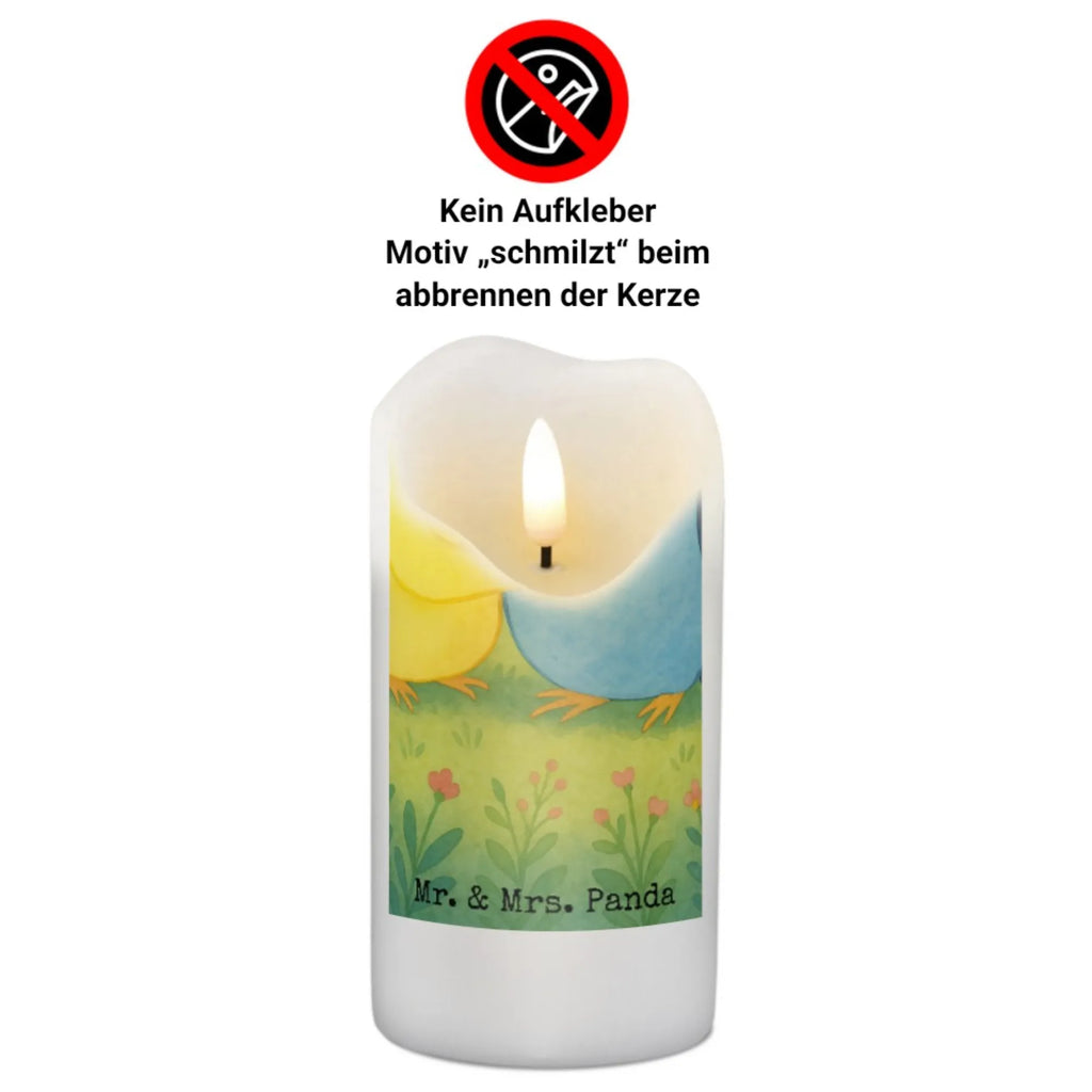 Kerze Wellensittich Liebe Design Kerze Für Ostern, Laternenkerze, Kerze Als Gastgeschenk, Tischkerze, Teelicht, Grablicht, Handgegossene Kerze, Blockkerze, Handgemachte Kerze, Kerze Mit Namensgravur, Kerze Für Advent, Andachtskerze, Kerze Mit Fotoeinleger, Gartenkerze, Dinnerkerzenpaar, Stearin­kerze, Streukerze, Votivkerze, Kerze Für Taufe, Sojawachskerze, Stumpenkerzen-Set, Duftkerze, Gedenkkerze, Bio-Kerze, Dinnerkerze, Kerze Mit Motiv, Kerze Mit Gravur, Trauerkerze, Outdoor-Kerze, Grabkerze, Kerze Mit Duft, Fair-Trade-Kerze, Kerze Für Weihnachten, Kerze Für Hochzeit, Kerze Ohne Duft, Kerze Für Geburtstag, Kerze, Kerze Mit Prägung, Metall-Kerze, Stumpenkerze, Glas-Kerze, Stabkerze, Kerze Für Firmung, Tafelkerze, Kerze Mit Spruch, Kerze Für Kommunion, Liebe, Partner, Freund, Freundin, Ehemann, Ehefrau, Heiraten, Verlobung, Heiratsantrag, Liebesgeschenk, Jahrestag, Hocheitstag, Vögel, Kuscheln, Wellensittich, Nähe, Vertrauen