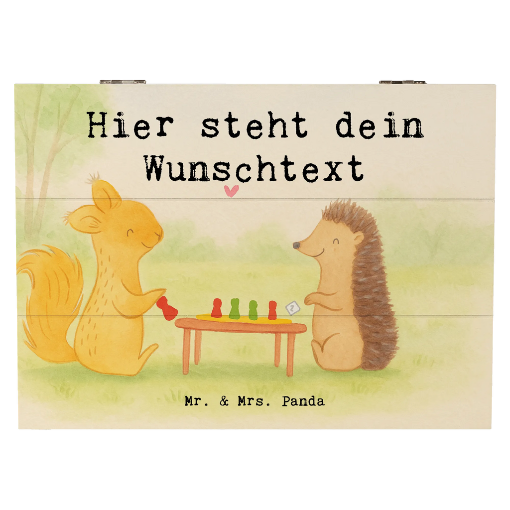 Personalisierte Holzkiste Eichhörnchen Gesellschaftsspiele Design Schatulle mit Namen, mit Namen, Erinnerungskiste Personalisiert, Aufbewahrungsbox Personalisiert, Schatzkiste Personalisiert, Kiste mit Namen, Erinnerungsbox mit Namen, Erinnerungsbox Personalisiert, Holzkiste mit Namen, Erinnerungskiste, Dekokiste mit Namen, Dekokiste Personalisiert, Schatzkiste mit Namen, Aufbewahrungsbox mit Namen, Truhe mit Namen, Geschenkbox personalisiert, Schatulle Personalisiert, Kiste Personalisiert, Holzkiste Personalisiert, Truhe Personalisiert, GEschenkdose personalisiert, Geschenk, Sport, Sportart, Hobby, Schenken, Danke, Dankeschön, Auszeichnung, Gewinn, Sportler, Gesellschaftsspiele, Spielen, Spieleabend
