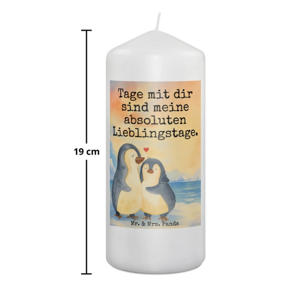 Kerze Pinguin umarmen Design Kerze Für Kommunion, Grablicht, Kerze Als Gastgeschenk, Kerze Für Ostern, Kerze Mit Fotoeinleger, Kerze Mit Namensgravur, Fair-Trade-Kerze, Stabkerze, Trauerkerze, Kerze, Kerze Für Advent, Kerze Mit Motiv, Teelicht, Stumpenkerzen-Set, Laternenkerze, Kerze Für Geburtstag, Gartenkerze, Outdoor-Kerze, Glas-Kerze, Handgegossene Kerze, Handgemachte Kerze, Kerze Ohne Duft, Tafelkerze, Metall-Kerze, Blockkerze, Kerze Mit Gravur, Dinnerkerzenpaar, Duftkerze, Stearin­kerze, Streukerze, Kerze Mit Spruch, Sojawachskerze, Votivkerze, Kerze Mit Duft, Kerze Mit Prägung, Kerze Für Taufe, Bio-Kerze, Dinnerkerze, Andachtskerze, Kerze Für Weihnachten, Stumpenkerze, Grabkerze, Tischkerze, Kerze Für Firmung, Gedenkkerze, Kerze Für Hochzeit, Pinguin, Jahrestag, Liebesbeweis, Liebespaar, Liebesgeschenk, Hochzeit, Verlobung, Hochzeitsgeschenk, Liebe, Hochzeitstag