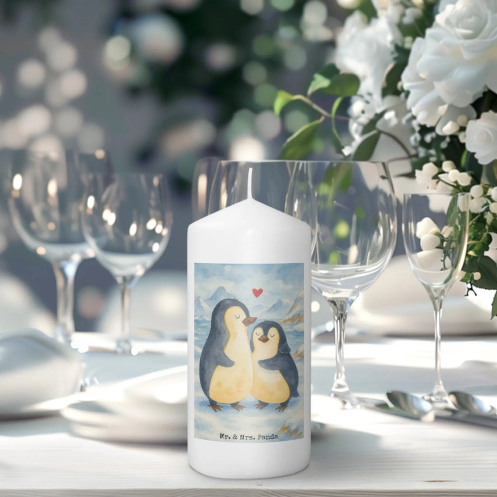 Kerze Pinguin umarmen Design Kerze Für Kommunion, Grablicht, Kerze Als Gastgeschenk, Kerze Für Ostern, Kerze Mit Fotoeinleger, Kerze Mit Namensgravur, Fair-Trade-Kerze, Stabkerze, Trauerkerze, Kerze, Kerze Für Advent, Kerze Mit Motiv, Teelicht, Stumpenkerzen-Set, Laternenkerze, Kerze Für Geburtstag, Gartenkerze, Outdoor-Kerze, Glas-Kerze, Handgegossene Kerze, Handgemachte Kerze, Kerze Ohne Duft, Tafelkerze, Metall-Kerze, Blockkerze, Kerze Mit Gravur, Dinnerkerzenpaar, Duftkerze, Stearin­kerze, Streukerze, Kerze Mit Spruch, Sojawachskerze, Votivkerze, Kerze Mit Duft, Kerze Mit Prägung, Kerze Für Taufe, Bio-Kerze, Dinnerkerze, Andachtskerze, Kerze Für Weihnachten, Stumpenkerze, Grabkerze, Tischkerze, Kerze Für Firmung, Gedenkkerze, Kerze Für Hochzeit, Pinguin, Jahrestag, Liebesbeweis, Liebespaar, Liebesgeschenk, Hochzeit, Verlobung, Hochzeitsgeschenk, Liebe, Hochzeitstag