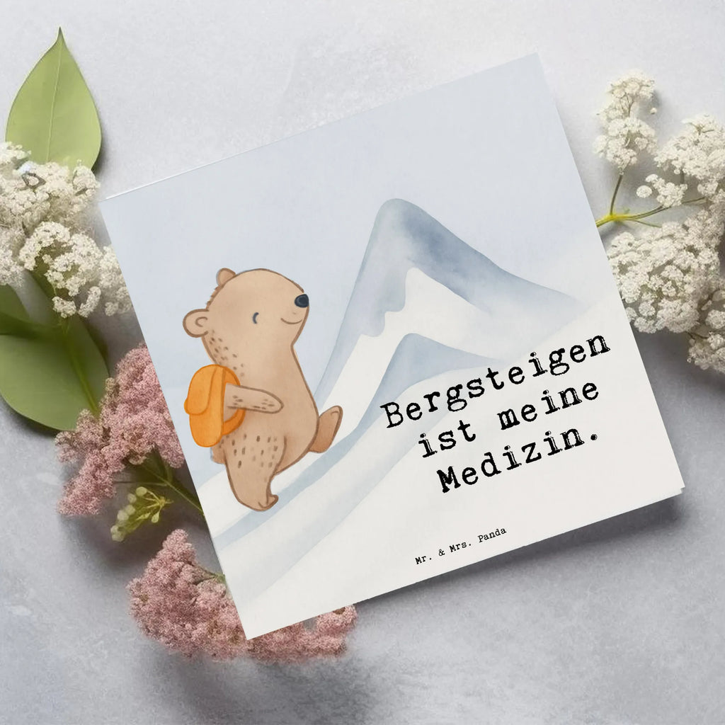 Deluxe Karte Bär Bergsteigen Design Hochwertige Klappkarte, Grußkarte, Geburtstagskarte, Einladungskarte, Karte, Glückwunschkarte, Klappkarte, Hochzeitskarte, Hochwertige Grußkarte, Geschenk, Sport, Sportart, Hobby, Schenken, Danke, Dankeschön, Auszeichnung, Gewinn, Sportler, Bergsport, Bergsteigen, Alpinismus, wandern, Trekking, Alpinwandern