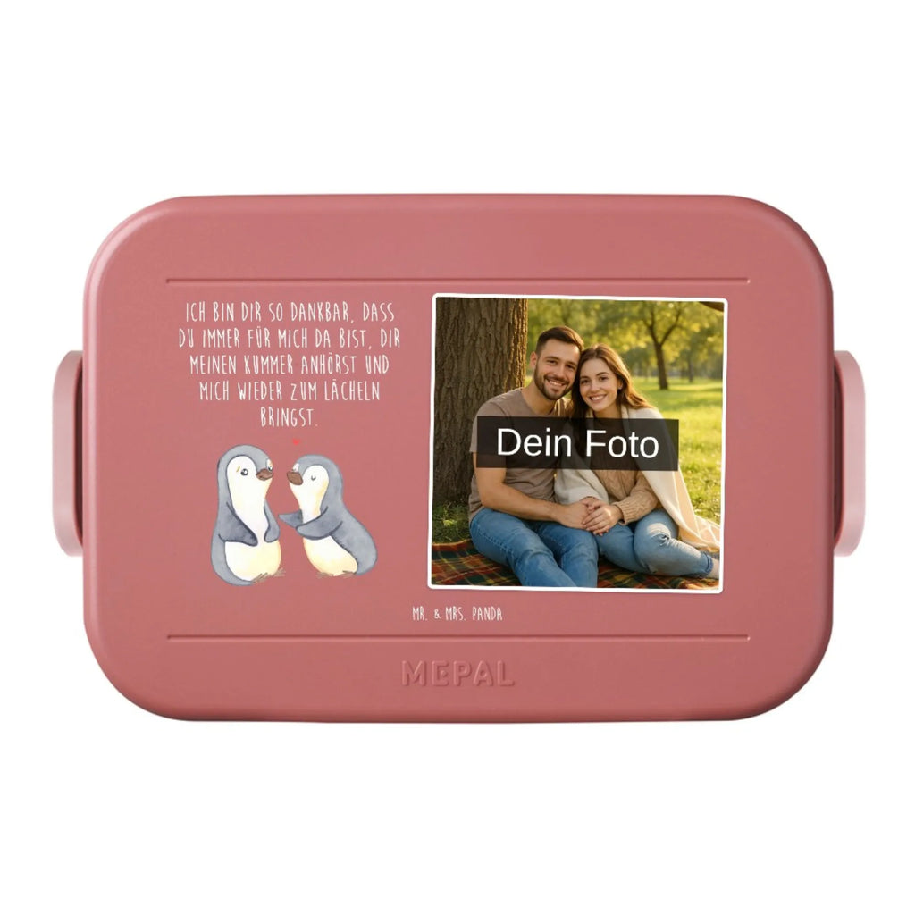 MEPAL Foto Bentobox Pinguine trösten Foto Bentobox, Foto Lunchbox, Foto Brotdose, Liebe, Partner, Freund, Freundin, Ehemann, Ehefrau, Heiraten, Verlobung, Heiratsantrag, Liebesgeschenk, Jahrestag, Hocheitstag, Hochzeitstag, für Ehemann, für Männer, Geschenk für Frauen, Liebesbeweis, Geschenk für Freundin, Valentinstag, Geschenk für Partner, Mitbringsel