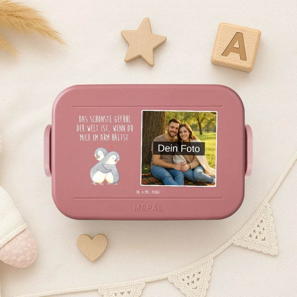 MEPAL Foto Bentobox Pinguine Kuscheln Foto Bentobox, Foto Lunchbox, Foto Brotdose, Liebe, Partner, Freund, Freundin, Ehemann, Ehefrau, Heiraten, Verlobung, Heiratsantrag, Liebesgeschenk, Jahrestag, Hocheitstag, Hochzeitstag, für Ehemann, für Männer, Mitbringsel, Geschenk für Partner, Geschenk für Frauen, Liebesbeweis, Valentinstag, Geschenk für Freundin