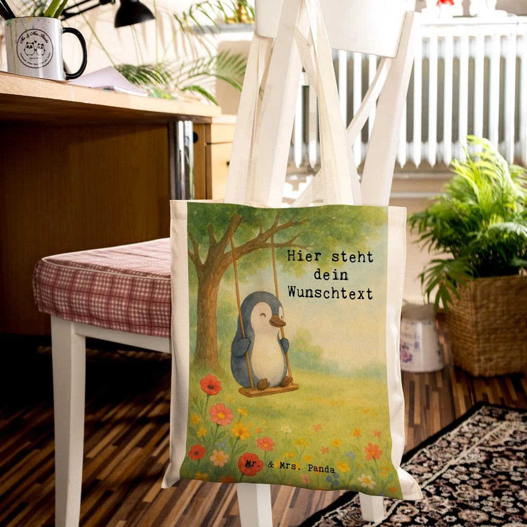 Personalisierte Tragetasche Pinguin Beste Omi der Welt Design Personalisierte Beuteltasche, Personalisierte Kindergartentasche, Personalisierter Stoffbeutel, Einkaufstasche mit Namen, Personalisierte Einkaufstasche, Personalisierter Jutebeutel, Stoffbeutel mit Namen, Personalisierte Jutetasche, Tragetasche mit Namen, Personalisierte Tasche, Personalisierter Beutel, für, Dankeschön, Geschenk, Schenken, Geburtstag, Geburtstagsgeschenk, Geschenkidee, Danke, Bedanken, Mitbringsel, Freude machen, Geschenktipp, Omi, Enkelin, Großmutter, Kleinigkeit, Großpapa, Großmama, Omma, Enkel, Bester, Enkelkind, Ommi, Oma