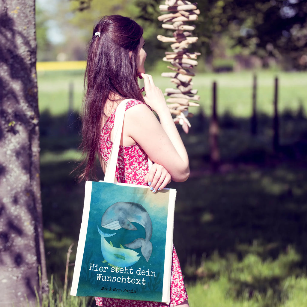 Personalisierte Tragetasche Walfisch Thunfisch Design Einkaufstasche mit Namen, Personalisierte Jutetasche, Personalisierter Stoffbeutel, Tragetasche mit Namen, Personalisierter Jutebeutel, Personalisierte Einkaufstasche, Stoffbeutel mit Namen, Personalisierte Tasche, Personalisierte Beuteltasche, Personalisierte Kindergartentasche, Personalisierter Beutel, Tiermotive, Gute Laune, lustige Sprüche, Tiere, Spruch lustig, Wortwitz lustig, Tunfisch, Spruch des Tages, Flachwitz, Witz, Wal, Flachwitz Geschenk, Wahl