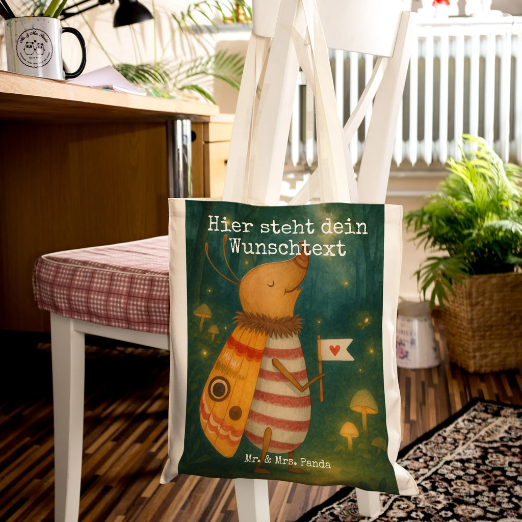 Personalisierte Tragetasche Nachtfalter Fähnchen Design Personalisierte Tasche, Stoffbeutel mit Namen, Personalisierter Jutebeutel, Personalisierte Beuteltasche, Personalisierter Beutel, Einkaufstasche mit Namen, Tragetasche mit Namen, Personalisierte Jutetasche, Personalisierte Einkaufstasche, Personalisierter Stoffbeutel, Personalisierte Kindergartentasche, Tiermotive, Gute Laune, lustige Sprüche, Tiere, niedlich, Nachtfalter, süß, Spruch lustig, Küche Deko, Käfer, Spruch witzig, Was kostet die Welt