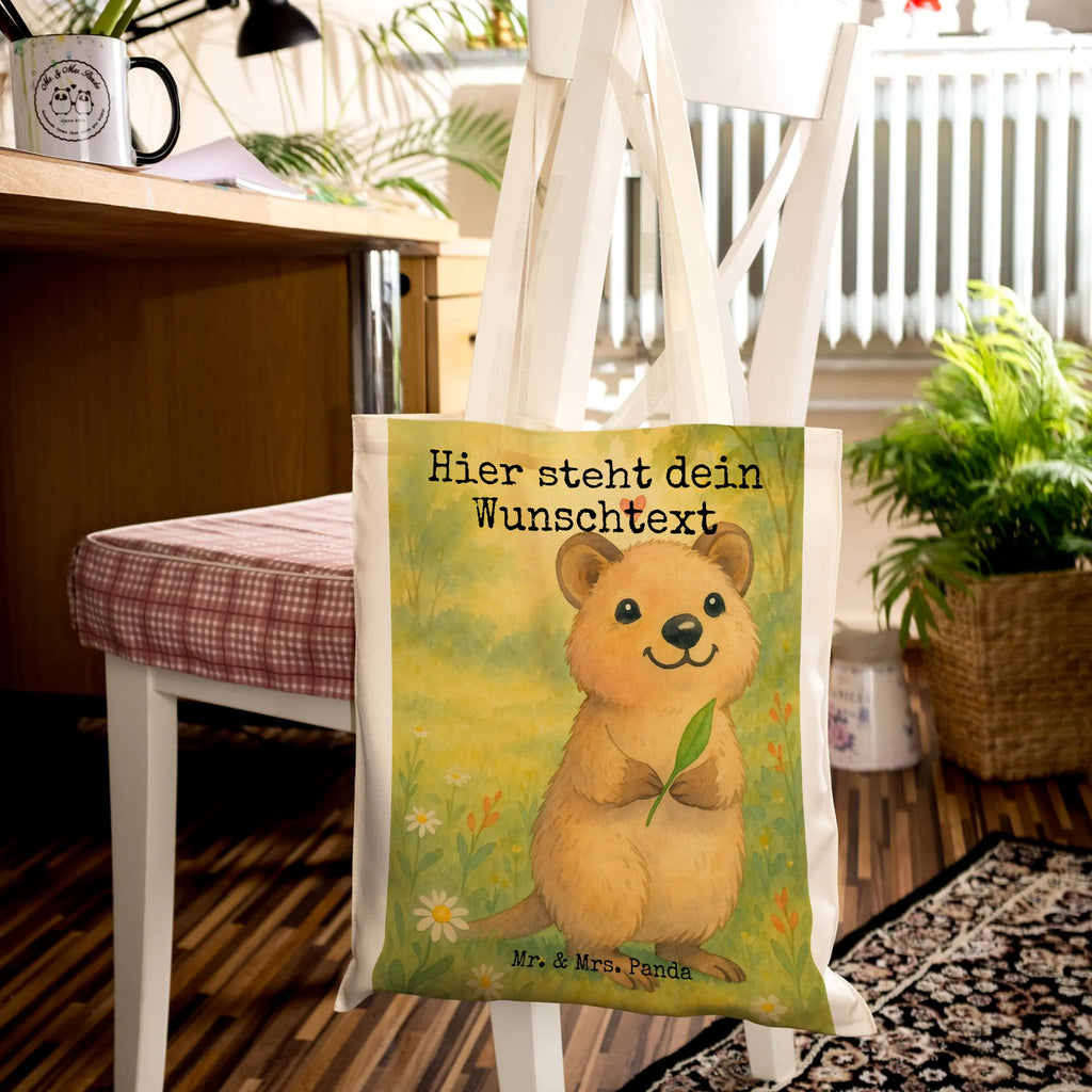 Personalisierte Tragetasche Quokka Happy Design Personalisierter Jutebeutel, Personalisierte Tasche, Tragetasche mit Namen, Personalisierte Jutetasche, Personalisierte Kindergartentasche, Personalisierter Beutel, Einkaufstasche mit Namen, Personalisierte Einkaufstasche, Personalisierter Stoffbeutel, Stoffbeutel mit Namen, Personalisierte Beuteltasche, Tiermotive, Gute Laune, lustige Sprüche, Tiere, Dinge erledigen, Niedliches Tier, Verschieben, Aufschieberitis, Lustiger Spruch, Quokka