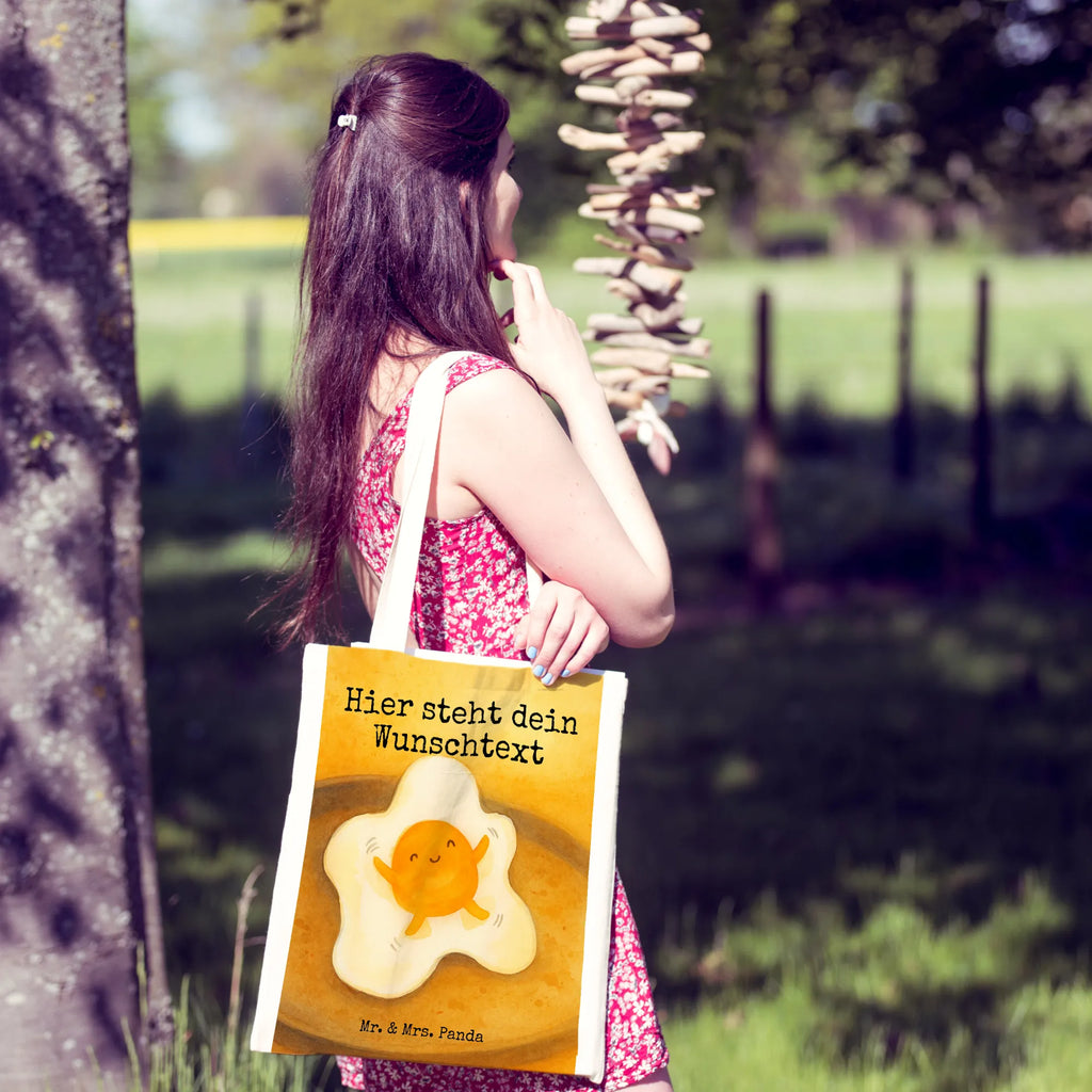Personalisierte Tragetasche Spiegelei Ei Design Personalisierte Jutetasche, Personalisierter Jutebeutel, Personalisierter Stoffbeutel, Personalisierte Beuteltasche, Personalisierte Einkaufstasche, Personalisierte Tasche, Personalisierter Beutel, Stoffbeutel mit Namen, Tragetasche mit Namen, Personalisierte Kindergartentasche, Einkaufstasche mit Namen, Tiermotive, Gute Laune, lustige Sprüche, Tiere, Schön, Spiegelei, Ei, Liebe, Tag, Glücklich