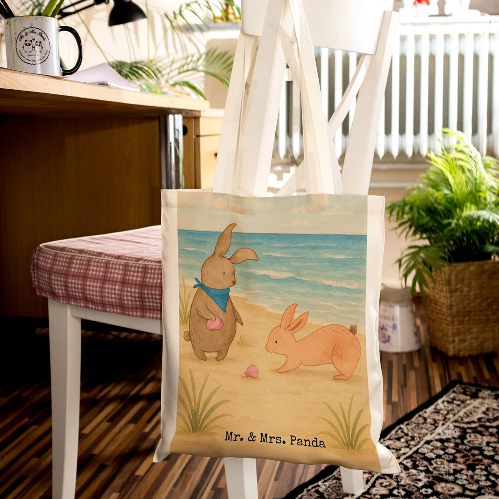 Tragetasche Hasen Muschel Design Strandtasche, Jutetasche, Umhängetasche, Badetasche, Jutebeutel, Stofftasche, Beuteltasche, Einkaufstasche, Stoffbeutel, Beutel, Tragetasche, Tasche, Schultertasche, Einkaufstüte, Shopper, Laptoptasche, Familie, Vatertag, Muttertag, Bruder, Schwester, Mama, Papa, Oma, Opa, Muscheln sammeln, BFF, Hasen, beste Freundin, Freundin, best friends, Muscheln, Freundinnen, Meer