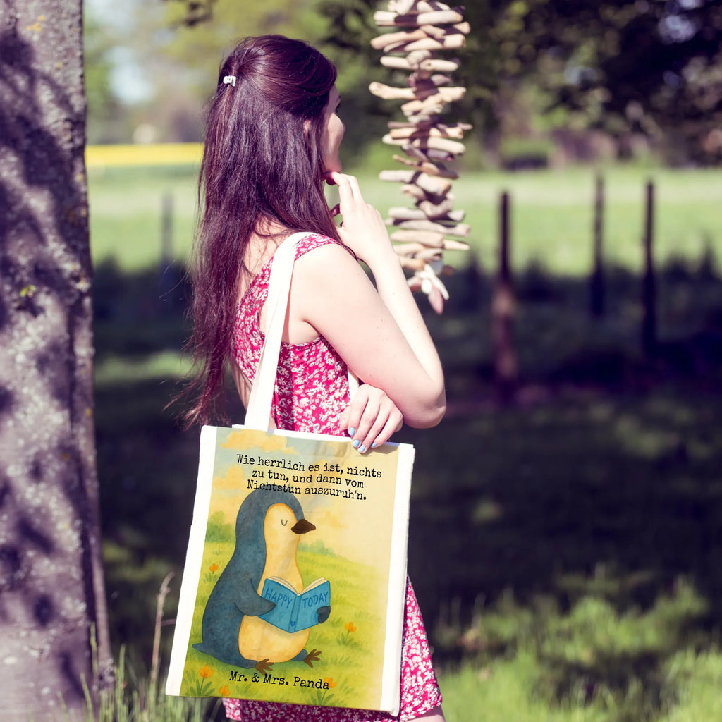 Tragetasche Pinguin Buch Design Badetasche, Tasche, Tragetasche, Jutebeutel, Jutetasche, Laptoptasche, Umhängetasche, Beuteltasche, Stofftasche, Strandtasche, Stoffbeutel, Beutel, Einkaufstasche, Schultertasche, Shopper, Einkaufstüte, Pinguin, Lesen, Nichtstun, Urlaub, Buch, Ferien, Pinguine, Faulenzen, Bücherwurm, Freizeit