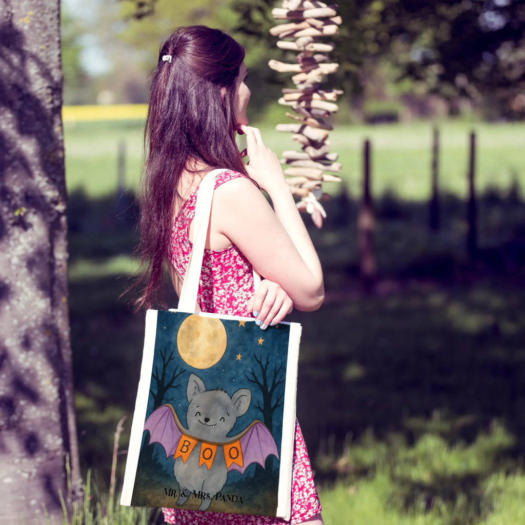 Tragetasche Fledermaus Boo Design Shopper, Tragetasche, Laptoptasche, Beutel, Umhängetasche, Jutebeutel, Tasche, Beuteltasche, Stofftasche, Jutetasche, Stoffbeutel, Einkaufstüte, Schultertasche, Strandtasche, Einkaufstasche, Badetasche, Halloween, Deko, Martinssingen, Dekoration, Geschenke, Schenken