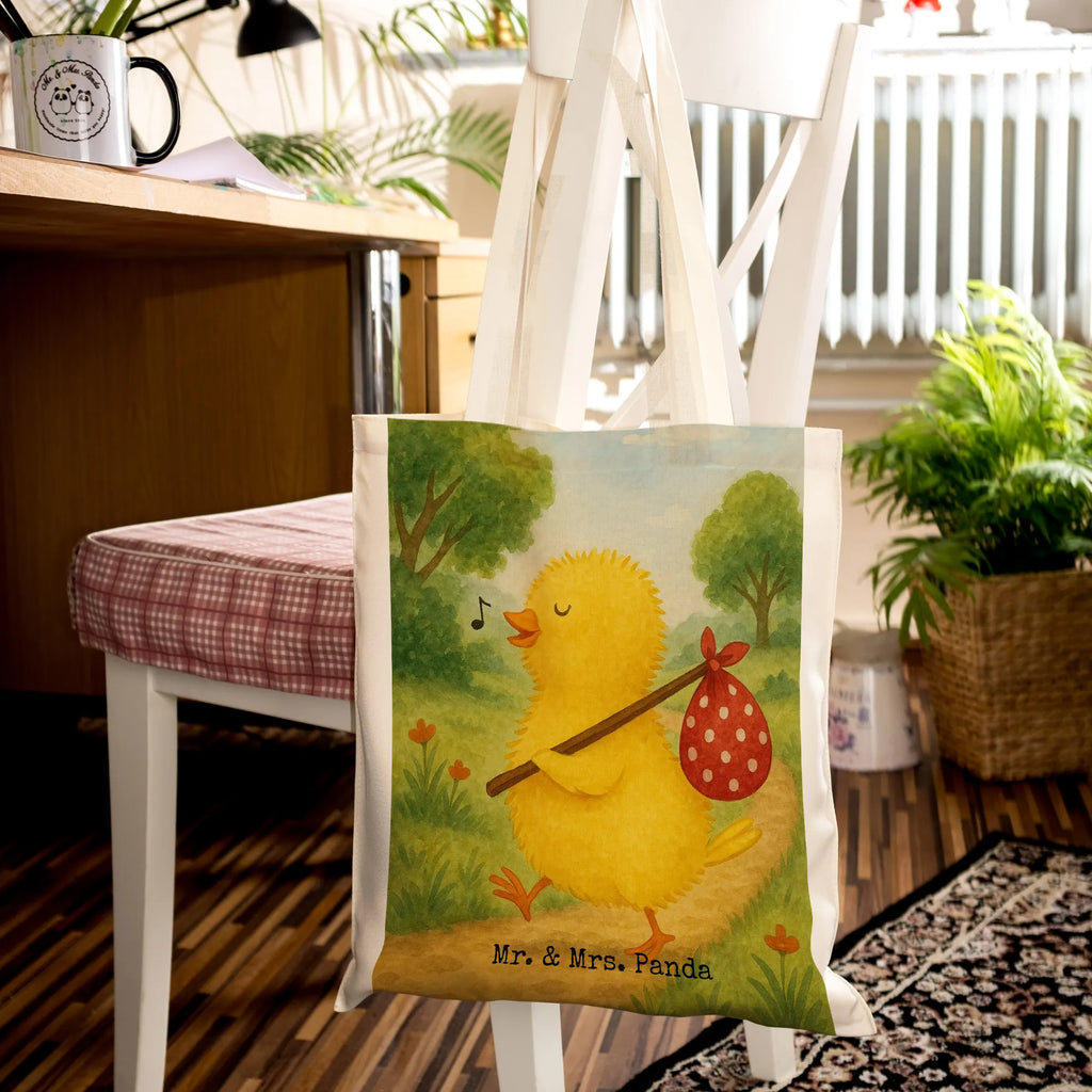 Tragetasche Küken Wander Design Jutetasche, Stoffbeutel, Beutel, Umhängetasche, Laptoptasche, Tragetasche, Einkaufstasche, Schultertasche, Beuteltasche, Einkaufstüte, Shopper, Jutebeutel, Tasche, Badetasche, Strandtasche, Stofftasche, Ostern, Osterhase, Ostergeschenke, Osternest, Osterdeko, Geschenke zu Ostern, Ostern Geschenk, Ostergeschenke Kinder, Ostern Kinder, Zeit, Flausen, Frühlingsgefühle, Backpacker, Osterei, Ostergrüße, liebe Grüße, Ei, Reisen, Küken, Zeitmanagement, Grüße, Ostereier, Freude, Weltenbummler, Frohe Ostern, Wunder