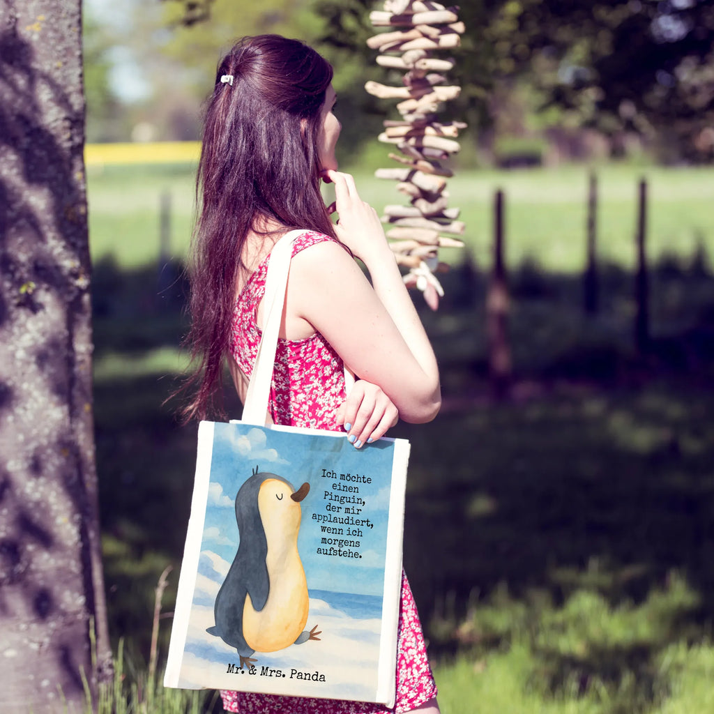 Tragetasche Pinguin marschieren Design Stoffbeutel, Jutetasche, Schultertasche, Shopper, Tragetasche, Jutebeutel, Strandtasche, Umhängetasche, Einkaufstasche, Stofftasche, Beutel, Beuteltasche, Badetasche, Einkaufstüte, Laptoptasche, Tasche, Pinguin, Bruder, Schwester, Langschläfer, Pinguine, Familie, Frühaufsteher