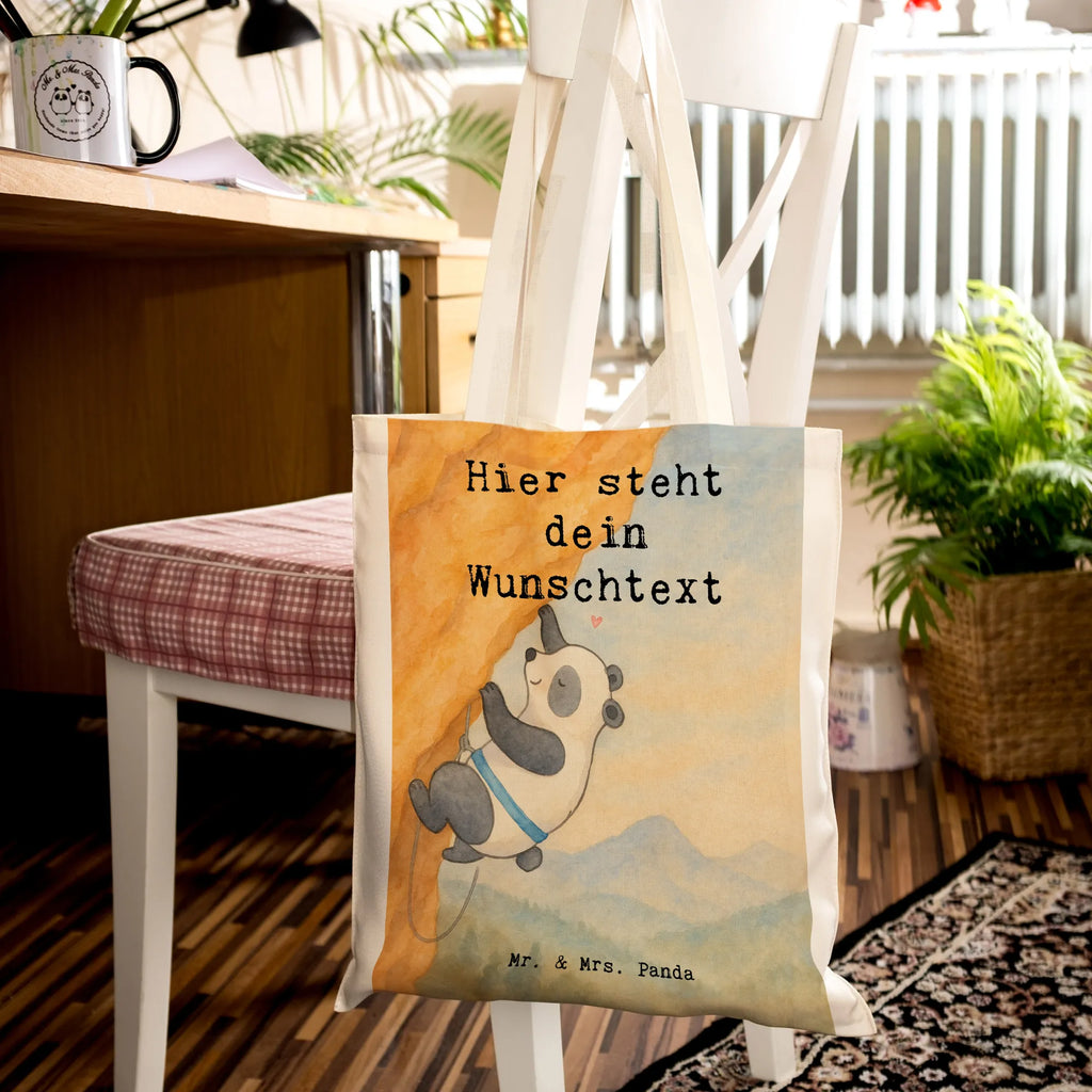 Personalisierte Tragetasche Panda Klettern Design Personalisierter Beutel, Personalisierter Jutebeutel, Tragetasche mit Namen, Einkaufstasche mit Namen, Personalisierte Kindergartentasche, Personalisierter Stoffbeutel, Personalisierte Tasche, Personalisierte Einkaufstasche, Personalisierte Jutetasche, Personalisierte Beuteltasche, Stoffbeutel mit Namen, Geschenk, Sport, Sportart, Hobby, Schenken, Danke, Dankeschön, Auszeichnung, Gewinn, Sportler, Bouldern, Klettersport, Klettern, Kletterhalle