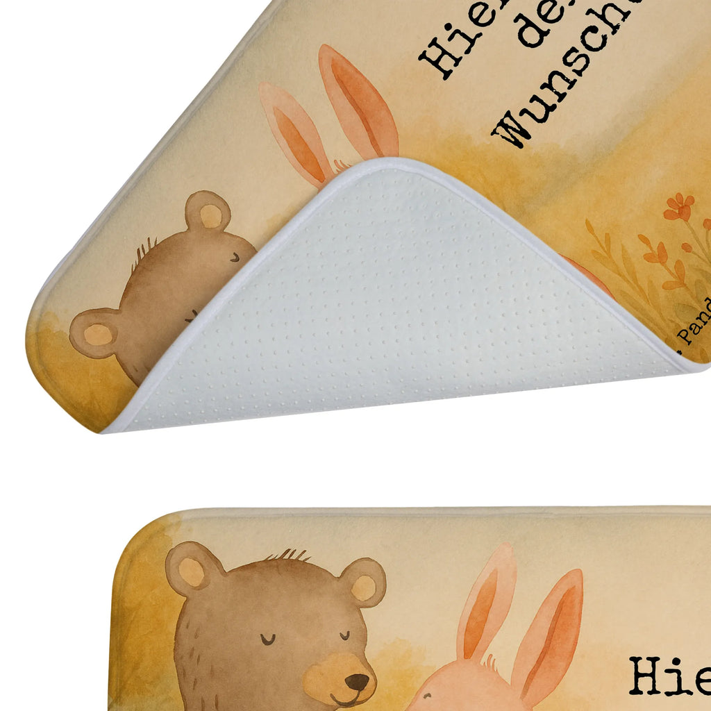 Personalisierte Badematte Bär und Hase Umarmen Design Badezimmer Matte Mit Namen, Rutschfester Badvorleger Mit Namen, Badematten Set Personalisiert, Badematte Rutschfest Mit Namen, Badvorleger Weiß Mit Namen, Badvorleger Mit Gravur, Weicher Badvorleger Mit Wunschtext, Badvorleger Klein Mit Namen, Badvorleger Mikrofaser Personalisiert, Duschvorleger Mit Namen, Webegeschenk mit Firmennamen, Badezimmermatte Mit Wunschtext, Saugfähiger Badvorleger Mit Wunschtext, Badvorleger Schwarz Mit Wunschtext, Badteppich Mit Wunschtext, Bad Fußmatte Personalisiert, Badvorleger Mit Namen, Badvorleger Vintage Mit Namen, Badvorleger Mit Bestickung, Badvorleger Klassisch Mit Wunschtext, Badvorleger Design Mit Gravur, Badvorleger Mit Initialen, Runder Badvorleger Personalisiert, Badvorleger Gäste-WC Personalisiert, Badvorleger Mit Wunschtext, Badematte Mit Namen, Badvorleger Für Badewanne Mit Namen, Personaliserter Badvorleger, Badvorleger Modern Mit Namen, Badvorleger Baumwolle Mit Namen, Badgarnitur Mit Wunschtext, Badezimmerteppich Personalisiert, Badvorleger Für Dusche Mit Wunschtext, Badvorleger Gemustert Mit Wunschtext, Badvorleger Groß Mit Wunschtext, Badmatte Waschbar Mit Wunschtext, Badvorleger Selbst Gestalten, Rechteckiger Badvorleger Mit Namen, Waschbarer Badvorleger Mit Namen, Teppich Fürs Bad Mit Namen, Badläufer Mit Namen, Badvorleger Nachhaltig Mit Namen, Werbegeschenk mit Text, Liebe, Partner, Freund, Freundin, Ehemann, Ehefrau, Heiraten, Verlobung, Heiratsantrag, Liebesgeschenk, Jahrestag, Hocheitstag, bester Freund, Bärchen, Bär, Freunde, Hase, best friends