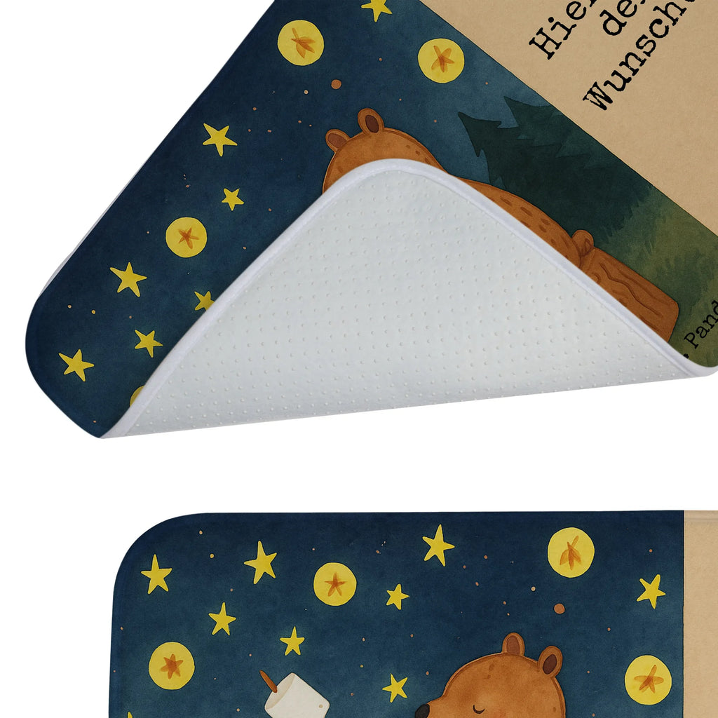 Personalisierte Badematte Bär & Marienkäfer Lagerfeuer Design Badvorleger Klein Mit Namen, Badvorleger Klassisch Mit Wunschtext, Bad Fußmatte Personalisiert, Badvorleger Schwarz Mit Wunschtext, Badvorleger Mit Wunschtext, Badezimmerteppich Personalisiert, Weicher Badvorleger Mit Wunschtext, Teppich Fürs Bad Mit Namen, Badmatte Waschbar Mit Wunschtext, Badvorleger Mit Gravur, Badläufer Mit Namen, Badezimmermatte Mit Wunschtext, Waschbarer Badvorleger Mit Namen, Badvorleger Mikrofaser Personalisiert, Badteppich Mit Wunschtext, Rechteckiger Badvorleger Mit Namen, Badvorleger Gäste-WC Personalisiert, Badvorleger Modern Mit Namen, Saugfähiger Badvorleger Mit Wunschtext, Personaliserter Badvorleger, Runder Badvorleger Personalisiert, Badematte Mit Namen, Badezimmer Matte Mit Namen, Badvorleger Für Badewanne Mit Namen, Badvorleger Baumwolle Mit Namen, Badvorleger Design Mit Gravur, Rutschfester Badvorleger Mit Namen, Duschvorleger Mit Namen, Badematte Rutschfest Mit Namen, Badvorleger Groß Mit Wunschtext, Badvorleger Selbst Gestalten, Badgarnitur Mit Wunschtext, Badvorleger Vintage Mit Namen, Badvorleger Nachhaltig Mit Namen, Badvorleger Weiß Mit Namen, Badematten Set Personalisiert, Badvorleger Für Dusche Mit Wunschtext, Webegeschenk mit Firmennamen, Badvorleger Mit Bestickung, Badvorleger Mit Namen, Werbegeschenk mit Text, Badvorleger Gemustert Mit Wunschtext, Badvorleger Mit Initialen, Bär, Teddy, Teddybär, Lagerfeuer