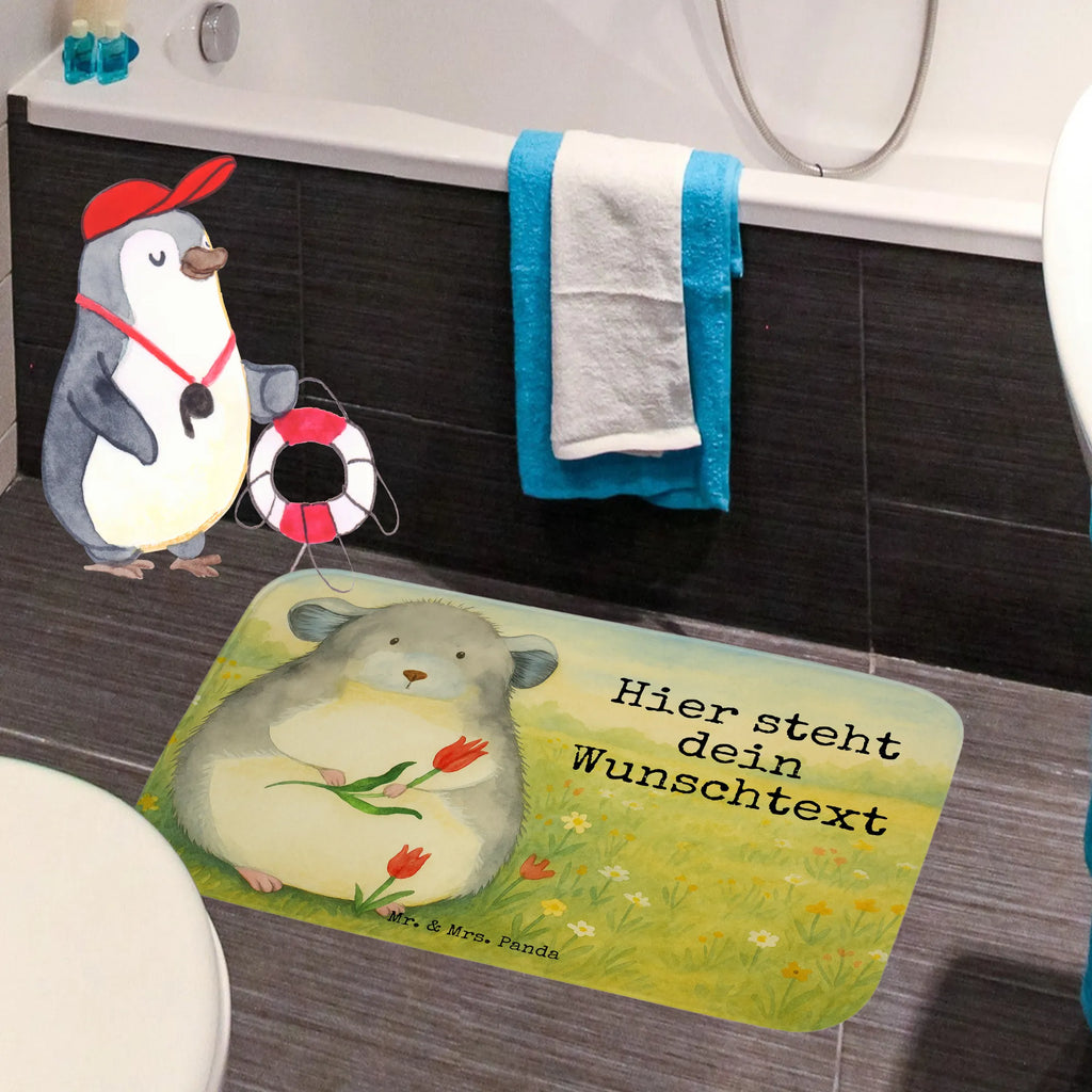 Personalisierte Badematte Chinchilla Blume Design Badezimmerteppich Personalisiert, Badvorleger Mikrofaser Personalisiert, Badläufer Mit Namen, Webegeschenk mit Firmennamen, Badvorleger Groß Mit Wunschtext, Badvorleger Klassisch Mit Wunschtext, Badezimmer Matte Mit Namen, Saugfähiger Badvorleger Mit Wunschtext, Badematten Set Personalisiert, Badvorleger Baumwolle Mit Namen, Rutschfester Badvorleger Mit Namen, Duschvorleger Mit Namen, Personaliserter Badvorleger, Badvorleger Modern Mit Namen, Badvorleger Für Dusche Mit Wunschtext, Badgarnitur Mit Wunschtext, Badvorleger Gäste-WC Personalisiert, Badvorleger Weiß Mit Namen, Badvorleger Für Badewanne Mit Namen, Badezimmermatte Mit Wunschtext, Rechteckiger Badvorleger Mit Namen, Badvorleger Mit Gravur, Badematte Rutschfest Mit Namen, Badvorleger Mit Wunschtext, Badvorleger Mit Initialen, Badvorleger Gemustert Mit Wunschtext, Badvorleger Mit Bestickung, Badematte Mit Namen, Badvorleger Vintage Mit Namen, Waschbarer Badvorleger Mit Namen, Badvorleger Nachhaltig Mit Namen, Badvorleger Selbst Gestalten, Badteppich Mit Wunschtext, Badvorleger Klein Mit Namen, Weicher Badvorleger Mit Wunschtext, Badmatte Waschbar Mit Wunschtext, Badvorleger Schwarz Mit Wunschtext, Badvorleger Mit Namen, Badvorleger Design Mit Gravur, Werbegeschenk mit Text, Bad Fußmatte Personalisiert, Runder Badvorleger Personalisiert, Teppich Fürs Bad Mit Namen, Tiermotive, Gute Laune, lustige Sprüche, Tiere, Chinchillas, Büro, Liebeskummer, Kummer, Chinchilla, Chaos, Depressionen, Glücklichsein, traurig sein, Büroalltag