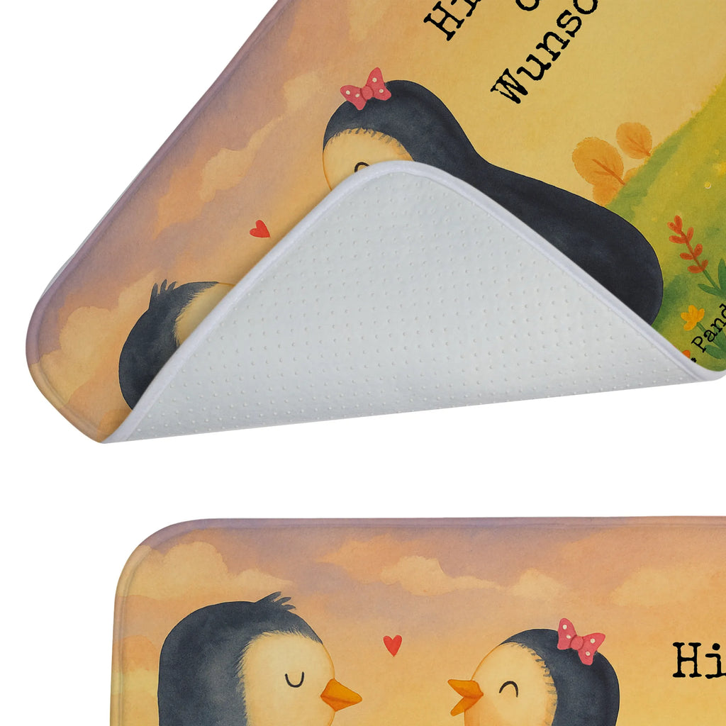 Personalisierte Badematte Pinguin Pärchen Design Badvorleger Gäste-WC Personalisiert, Badvorleger Mikrofaser Personalisiert, Duschvorleger Mit Namen, Badmatte Waschbar Mit Wunschtext, Badvorleger Design Mit Gravur, Weicher Badvorleger Mit Wunschtext, Badvorleger Groß Mit Wunschtext, Badvorleger Baumwolle Mit Namen, Badvorleger Vintage Mit Namen, Werbegeschenk mit Text, Badezimmer Matte Mit Namen, Badematten Set Personalisiert, Badvorleger Für Badewanne Mit Namen, Badvorleger Schwarz Mit Wunschtext, Rechteckiger Badvorleger Mit Namen, Badvorleger Nachhaltig Mit Namen, Badvorleger Mit Gravur, Badvorleger Mit Namen, Badvorleger Selbst Gestalten, Badteppich Mit Wunschtext, Badgarnitur Mit Wunschtext, Rutschfester Badvorleger Mit Namen, Webegeschenk mit Firmennamen, Badvorleger Mit Bestickung, Badematte Mit Namen, Bad Fußmatte Personalisiert, Badvorleger Gemustert Mit Wunschtext, Badezimmermatte Mit Wunschtext, Badvorleger Mit Wunschtext, Teppich Fürs Bad Mit Namen, Badvorleger Modern Mit Namen, Badematte Rutschfest Mit Namen, Badvorleger Klassisch Mit Wunschtext, Badvorleger Für Dusche Mit Wunschtext, Badvorleger Klein Mit Namen, Badvorleger Weiß Mit Namen, Badezimmerteppich Personalisiert, Badvorleger Mit Initialen, Saugfähiger Badvorleger Mit Wunschtext, Waschbarer Badvorleger Mit Namen, Badläufer Mit Namen, Runder Badvorleger Personalisiert, Personaliserter Badvorleger, Pinguin, Pinguine, Verlobung, Liebesbeweis, Hochzeitsgeschenk, große Liebe, Liebesgeschenk, Traumpaar, Hochzeitstag, Hochzeit, Liebespaar, Liebe, Jahrestag