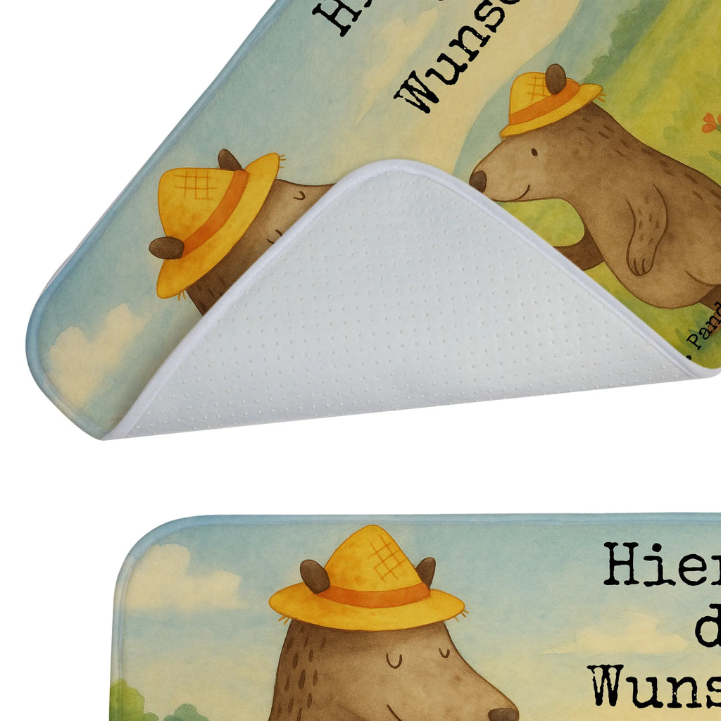 Personalisierte Badematte Bären mit Hut Design Saugfähiger Badvorleger Mit Wunschtext, Badematte Mit Namen, Badvorleger Vintage Mit Namen, Badvorleger Für Dusche Mit Wunschtext, Rutschfester Badvorleger Mit Namen, Badmatte Waschbar Mit Wunschtext, Werbegeschenk mit Text, Bad Fußmatte Personalisiert, Runder Badvorleger Personalisiert, Badezimmer Matte Mit Namen, Badvorleger Selbst Gestalten, Badvorleger Mit Namen, Badvorleger Gemustert Mit Wunschtext, Badläufer Mit Namen, Badvorleger Modern Mit Namen, Badezimmerteppich Personalisiert, Badvorleger Baumwolle Mit Namen, Badvorleger Klein Mit Namen, Duschvorleger Mit Namen, Rechteckiger Badvorleger Mit Namen, Badematten Set Personalisiert, Badematte Rutschfest Mit Namen, Badvorleger Design Mit Gravur, Personaliserter Badvorleger, Badvorleger Nachhaltig Mit Namen, Badvorleger Mit Wunschtext, Weicher Badvorleger Mit Wunschtext, Badezimmermatte Mit Wunschtext, Badvorleger Groß Mit Wunschtext, Badvorleger Für Badewanne Mit Namen, Waschbarer Badvorleger Mit Namen, Badteppich Mit Wunschtext, Badvorleger Mit Gravur, Badvorleger Mit Initialen, Webegeschenk mit Firmennamen, Badvorleger Schwarz Mit Wunschtext, Badvorleger Weiß Mit Namen, Badvorleger Mikrofaser Personalisiert, Badgarnitur Mit Wunschtext, Badvorleger Mit Bestickung, Teppich Fürs Bad Mit Namen, Badvorleger Klassisch Mit Wunschtext, Badvorleger Gäste-WC Personalisiert, Familie, Vatertag, Muttertag, Bruder, Schwester, Mama, Papa, Oma, Opa, Kind, Bär, Vorbild, Dad, Kinder, Bären, Daddy, Vater-Sohn, Family, Sohn, Papi, Vater, Paps, Söhne, Lieblingsmensch