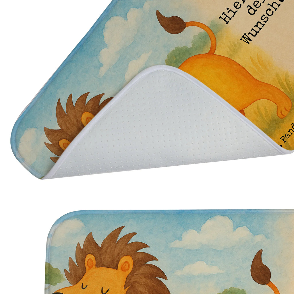 Personalisierte Badematte Sternzeichen Löwe Design Badematten Set Personalisiert, Badvorleger Mit Gravur, Rechteckiger Badvorleger Mit Namen, Badvorleger Nachhaltig Mit Namen, Saugfähiger Badvorleger Mit Wunschtext, Badematte Mit Namen, Werbegeschenk mit Text, Badvorleger Vintage Mit Namen, Badteppich Mit Wunschtext, Bad Fußmatte Personalisiert, Badläufer Mit Namen, Badvorleger Selbst Gestalten, Rutschfester Badvorleger Mit Namen, Badvorleger Klein Mit Namen, Badvorleger Klassisch Mit Wunschtext, Badezimmerteppich Personalisiert, Badematte Rutschfest Mit Namen, Weicher Badvorleger Mit Wunschtext, Badezimmer Matte Mit Namen, Badgarnitur Mit Wunschtext, Badvorleger Mit Initialen, Badvorleger Für Badewanne Mit Namen, Badmatte Waschbar Mit Wunschtext, Badvorleger Mit Wunschtext, Badvorleger Groß Mit Wunschtext, Personaliserter Badvorleger, Badvorleger Für Dusche Mit Wunschtext, Badvorleger Gemustert Mit Wunschtext, Badvorleger Weiß Mit Namen, Runder Badvorleger Personalisiert, Badvorleger Modern Mit Namen, Waschbarer Badvorleger Mit Namen, Badezimmermatte Mit Wunschtext, Badvorleger Baumwolle Mit Namen, Teppich Fürs Bad Mit Namen, Badvorleger Schwarz Mit Wunschtext, Badvorleger Mit Bestickung, Badvorleger Mikrofaser Personalisiert, Webegeschenk mit Firmennamen, Duschvorleger Mit Namen, Badvorleger Gäste-WC Personalisiert, Badvorleger Mit Namen, Badvorleger Design Mit Gravur, Tierkreiszeichen, Sternzeichen, Horoskop, Astrologie, Aszendent, Löwe Sternzeichen, Geburtstag Juli, Geschenk August, König der Tiere, Geschenk Juli, Löwe Geschenk, Geburtstag August