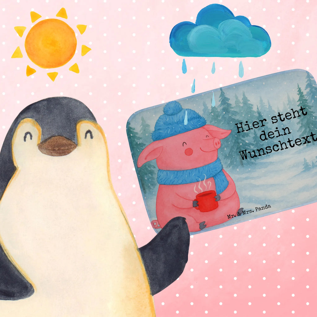 Personalisierte Badematte Schwein Glühwein Design Badvorleger Mit Bestickung, Badvorleger Design Mit Gravur, Badezimmerteppich Personalisiert, Badvorleger Mit Wunschtext, Badgarnitur Mit Wunschtext, Duschvorleger Mit Namen, Badvorleger Mit Initialen, Werbegeschenk mit Text, Saugfähiger Badvorleger Mit Wunschtext, Teppich Fürs Bad Mit Namen, Badvorleger Für Dusche Mit Wunschtext, Badläufer Mit Namen, Bad Fußmatte Personalisiert, Personaliserter Badvorleger, Badvorleger Schwarz Mit Wunschtext, Rutschfester Badvorleger Mit Namen, Weicher Badvorleger Mit Wunschtext, Badvorleger Baumwolle Mit Namen, Waschbarer Badvorleger Mit Namen, Badvorleger Modern Mit Namen, Badvorleger Selbst Gestalten, Badematte Mit Namen, Badvorleger Gäste-WC Personalisiert, Runder Badvorleger Personalisiert, Rechteckiger Badvorleger Mit Namen, Badematten Set Personalisiert, Badmatte Waschbar Mit Wunschtext, Badezimmer Matte Mit Namen, Badvorleger Klassisch Mit Wunschtext, Badvorleger Mit Gravur, Badvorleger Nachhaltig Mit Namen, Badvorleger Mikrofaser Personalisiert, Badezimmermatte Mit Wunschtext, Badvorleger Klein Mit Namen, Badteppich Mit Wunschtext, Badematte Rutschfest Mit Namen, Webegeschenk mit Firmennamen, Badvorleger Gemustert Mit Wunschtext, Badvorleger Mit Namen, Badvorleger Weiß Mit Namen, Badvorleger Vintage Mit Namen, Badvorleger Groß Mit Wunschtext, Badvorleger Für Badewanne Mit Namen, Winter, Weihnachten, Weihnachtsdeko, Nikolaus, Advent, Heiligabend, Wintermotiv, Glühschwein, Punsch, Glühwein, Weihnachtsmarkt