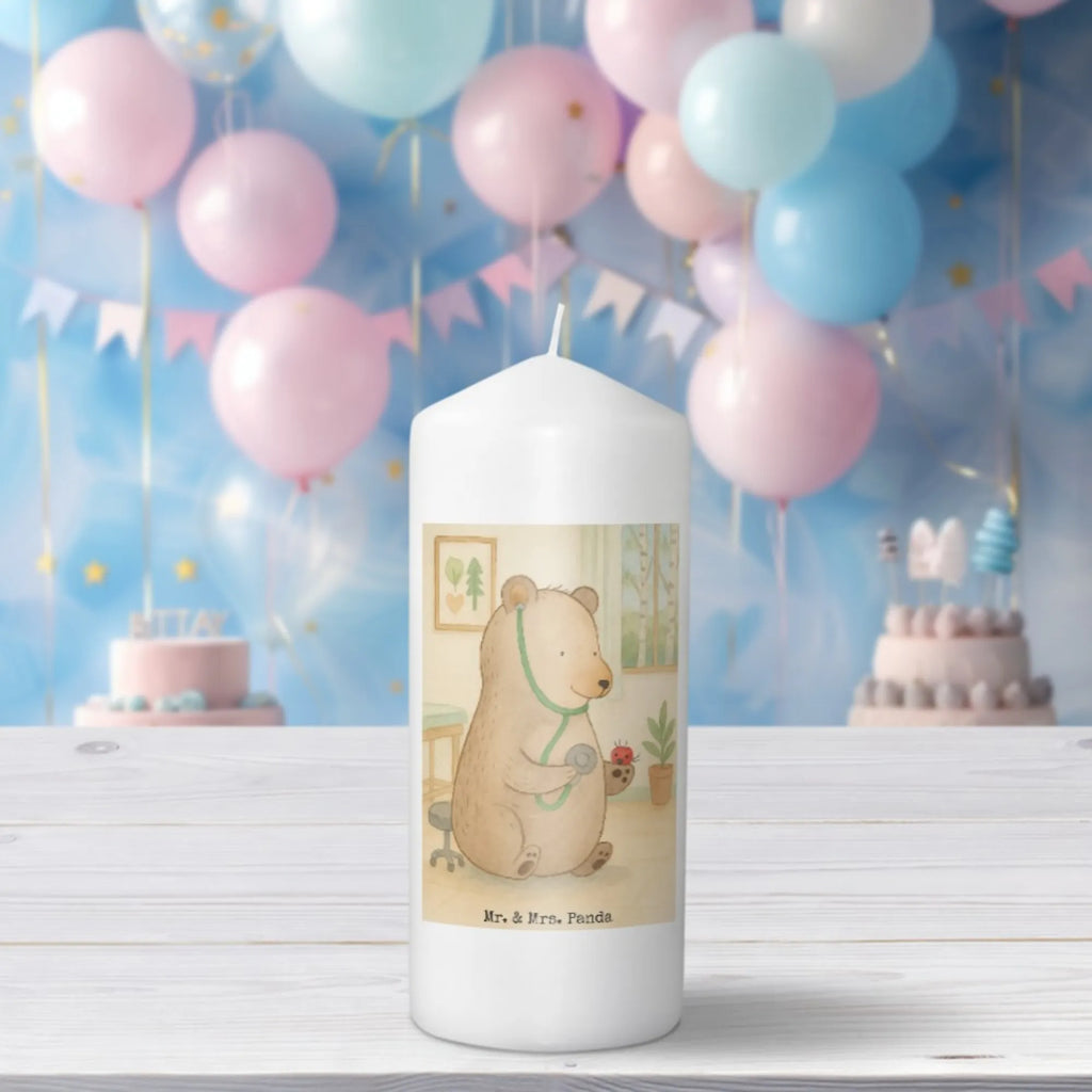 świeca niedźwiedź lekarz Design Kerze Für Weihnachten, Stearin­kerze, Sojawachskerze, Kerze Mit Namensgravur, Tafelkerze, Handgemachte Kerze, Tischkerze, Kerze Für Hochzeit, Andachtskerze, Kerze Als Gastgeschenk, Kerze Für Taufe, Grablicht, Glas-Kerze, Teelicht, Kerze Mit Fotoeinleger, Metall-Kerze, Dinnerkerze, Votivkerze, Stumpenkerzen-Set, Kerze Mit Duft, Kerze Für Ostern, Trauerkerze, Kerze Mit Prägung, Kerze Für Advent, Duftkerze, Outdoor-Kerze, Stabkerze, Blockkerze, Bio-Kerze, Kerze Mit Motiv, Kerze Ohne Duft, Streukerze, Grabkerze, Stumpenkerze, Kerze Mit Spruch, Kerze Für Geburtstag, Fair-Trade-Kerze, Gedenkkerze, Kerze Für Kommunion, Gartenkerze, Laternenkerze, Dinnerkerzenpaar, Kerze Mit Gravur, Kerze Für Firmung, Handgegossene Kerze, Kerze, Bär, Teddy, Teddybär, Arzt, Ärztin, Professorin, Doktorin, Professor, Doktor