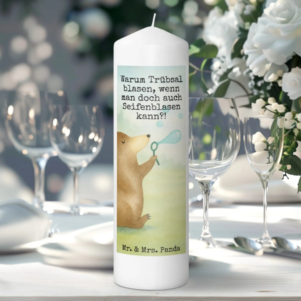 Kerze Bär Seifenblasen Design Tafelkerze, Handgegossene Kerze, Handgemachte Kerze, Kerze Mit Prägung, Blockkerze, Andachtskerze, Trauerkerze, Kerze Für Hochzeit, Kerze Für Taufe, Kerze Mit Namensgravur, Grabkerze, Kerze Mit Motiv, Kerze Mit Duft, Kerze Für Ostern, Metall-Kerze, Kerze Mit Spruch, Grablicht, Stumpenkerze, Fair-Trade-Kerze, Kerze Für Weihnachten, Kerze Ohne Duft, Kerze Mit Gravur, Kerze Für Kommunion, Stabkerze, Laternenkerze, Votivkerze, Kerze, Teelicht, Glas-Kerze, Kerze Für Advent, Gartenkerze, Kerze Für Geburtstag, Tischkerze, Kerze Mit Fotoeinleger, Stumpenkerzen-Set, Kerze Für Firmung, Sojawachskerze, Outdoor-Kerze, Gedenkkerze, Dinnerkerzenpaar, Stearin­kerze, Dinnerkerze, Duftkerze, Kerze Als Gastgeschenk, Streukerze, Bio-Kerze, Bär, Teddy, Teddybär, Seifenblasen Bär Lustig Sein Glücklich Traurig Happy
