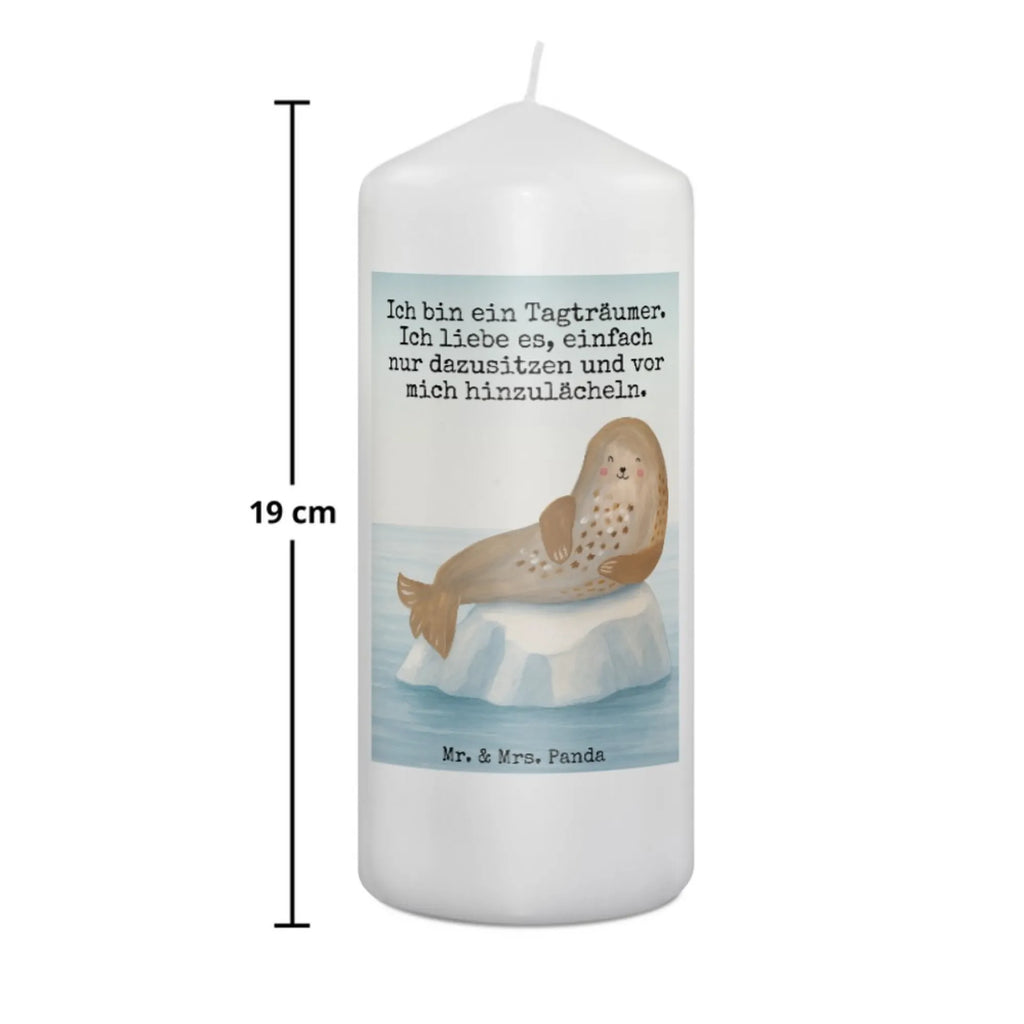 Kerze Robbe Lachen Design Kerze Mit Fotoeinleger, Dinnerkerze, Kerze Mit Gravur, Kerze Mit Duft, Kerze Für Weihnachten, Kerze, Kerze Für Advent, Dinnerkerzenpaar, Kerze Ohne Duft, Kerze Für Hochzeit, Stumpenkerze, Votivkerze, Tischkerze, Metall-Kerze, Handgegossene Kerze, Duftkerze, Sojawachskerze, Trauerkerze, Kerze Mit Motiv, Tafelkerze, Stumpenkerzen-Set, Handgemachte Kerze, Grabkerze, Gedenkkerze, Bio-Kerze, Grablicht, Teelicht, Kerze Für Kommunion, Streukerze, Fair-Trade-Kerze, Gartenkerze, Kerze Für Taufe, Kerze Für Firmung, Blockkerze, Kerze Mit Prägung, Kerze Für Geburtstag, Glas-Kerze, Outdoor-Kerze, Andachtskerze, Kerze Als Gastgeschenk, Stearin­kerze, Kerze Für Ostern, Kerze Mit Namensgravur, Laternenkerze, Stabkerze, Kerze Mit Spruch, Tiermotive, Gute Laune, lustige Sprüche, Tiere, Robbe, Ostsee, Nordsee, Strand, Seehund, Robben, Meerestier