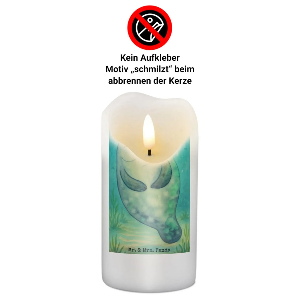 Candle manatee happy Design Sojawachskerze, Blockkerze, Kerze Für Weihnachten, Kerze Mit Motiv, Gedenkkerze, Votivkerze, Stearin­kerze, Bio-Kerze, Kerze Mit Prägung, Metall-Kerze, Grabkerze, Kerze Für Kommunion, Laternenkerze, Kerze Mit Duft, Stumpenkerzen-Set, Stumpenkerze, Teelicht, Kerze Mit Namensgravur, Outdoor-Kerze, Kerze Für Ostern, Dinnerkerze, Kerze Als Gastgeschenk, Kerze, Grablicht, Kerze Für Advent, Dinnerkerzenpaar, Fair-Trade-Kerze, Tischkerze, Kerze Mit Spruch, Glas-Kerze, Handgegossene Kerze, Duftkerze, Streukerze, Kerze Ohne Duft, Stabkerze, Gartenkerze, Kerze Für Firmung, Handgemachte Kerze, Andachtskerze, Kerze Mit Fotoeinleger, Tafelkerze, Kerze Für Hochzeit, Trauerkerze, Kerze Für Geburtstag, Kerze Für Taufe, Kerze Mit Gravur, Meerestiere, Meer, Urlaub, Selbstliebe, Neustart, Seekuh, Respekt, Freundin, Neuanfang, Seekühe, Achtsamkeit, Liebeskummer, Zufrieden