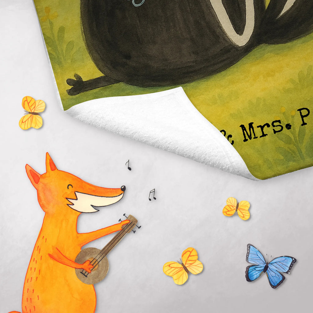 Guest towel skunk Sit Design guest towels, towel, Guest towel, hand towels, 50 x 30, Skunk, know-it-all, law, stinky, stinker, skunk, predator, office, wild animal, slogan